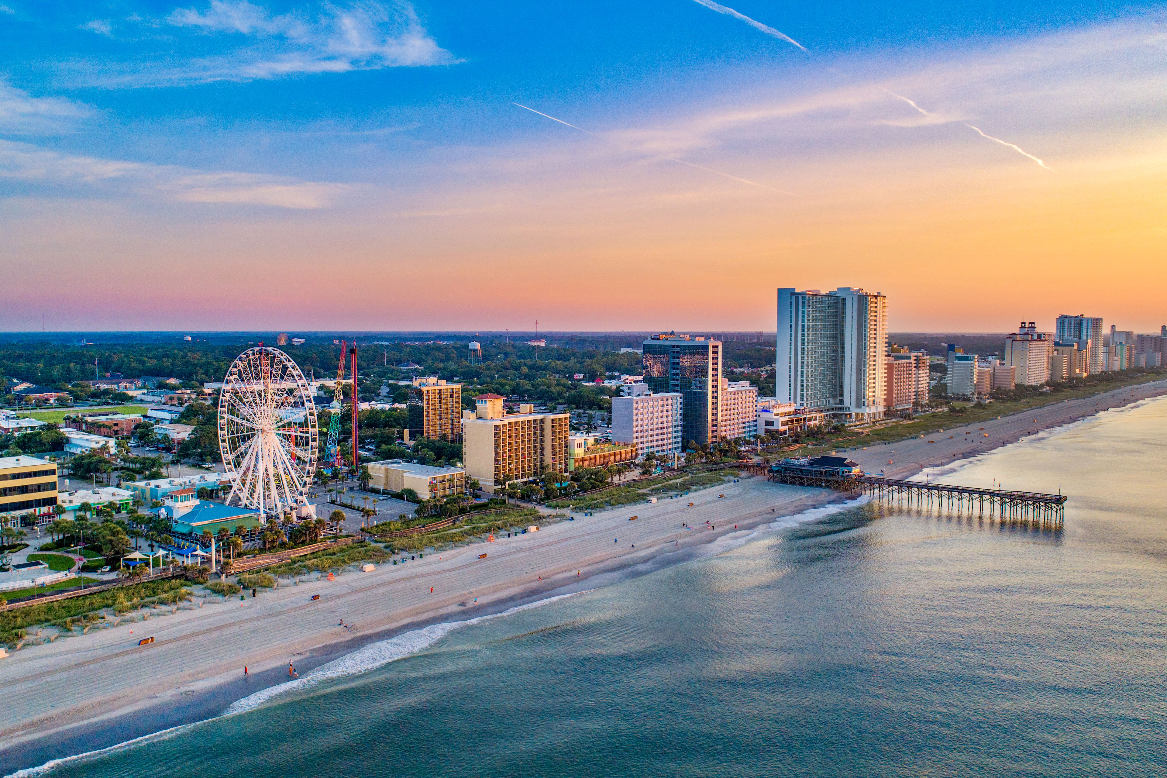 Explore the Seashore! Sunny Carolina Beach Home
