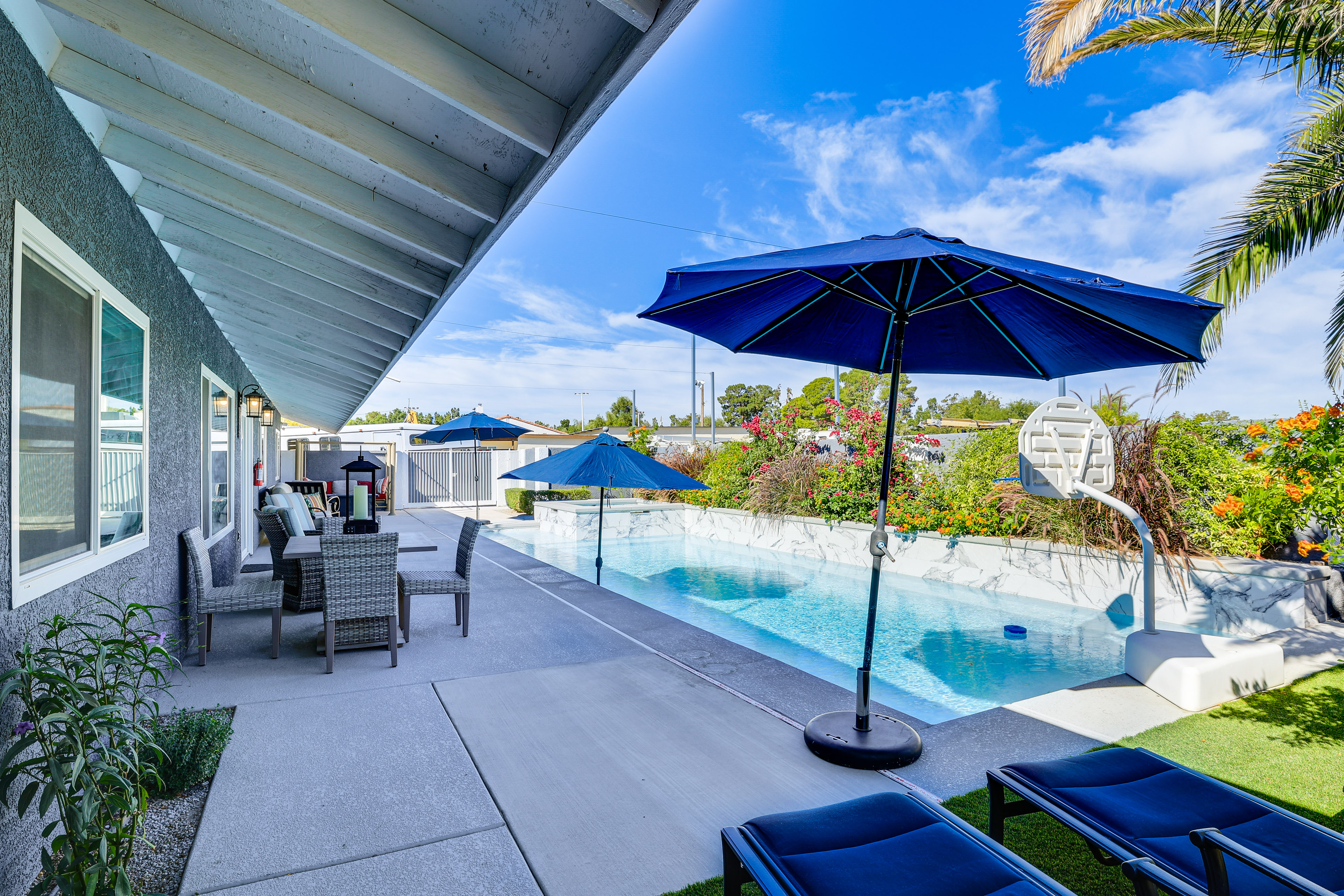 7 Mi to Fremont St: Vegas Home w/ Backyard Oasis!