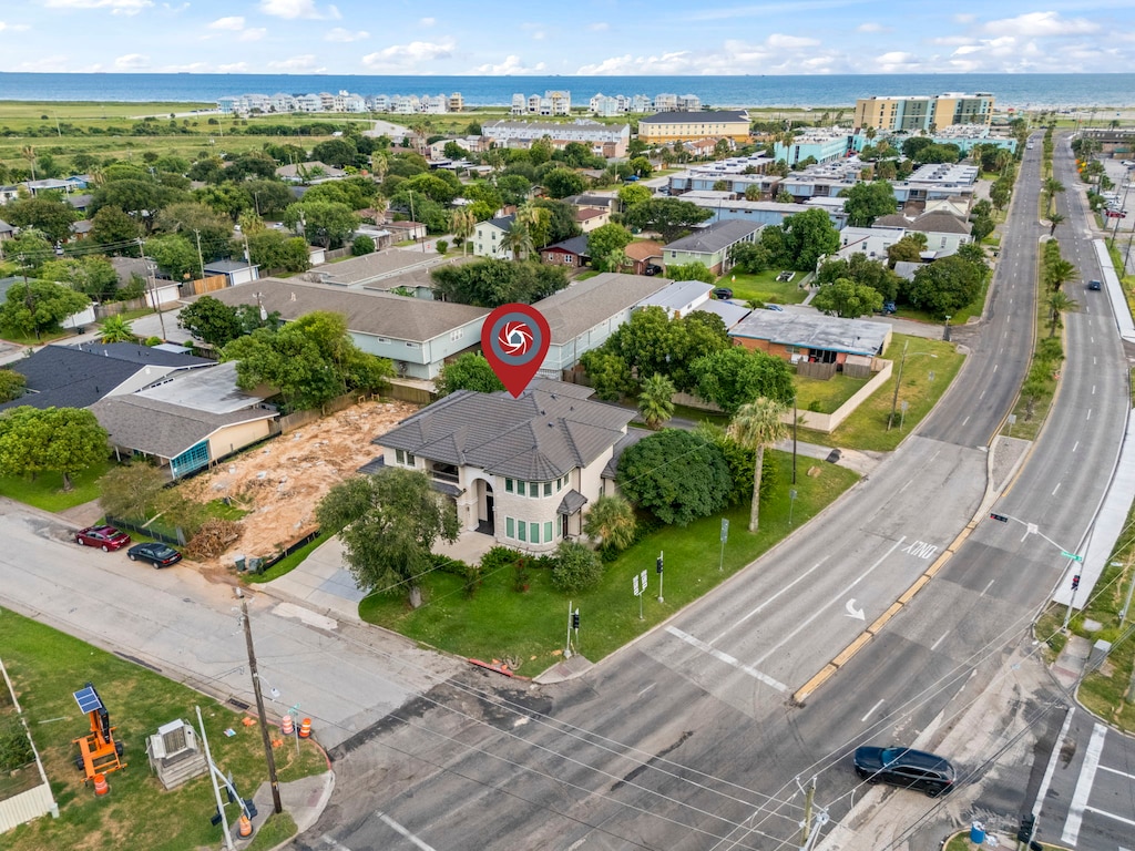 Conveniently located near the Ferry and minutes from the beach.