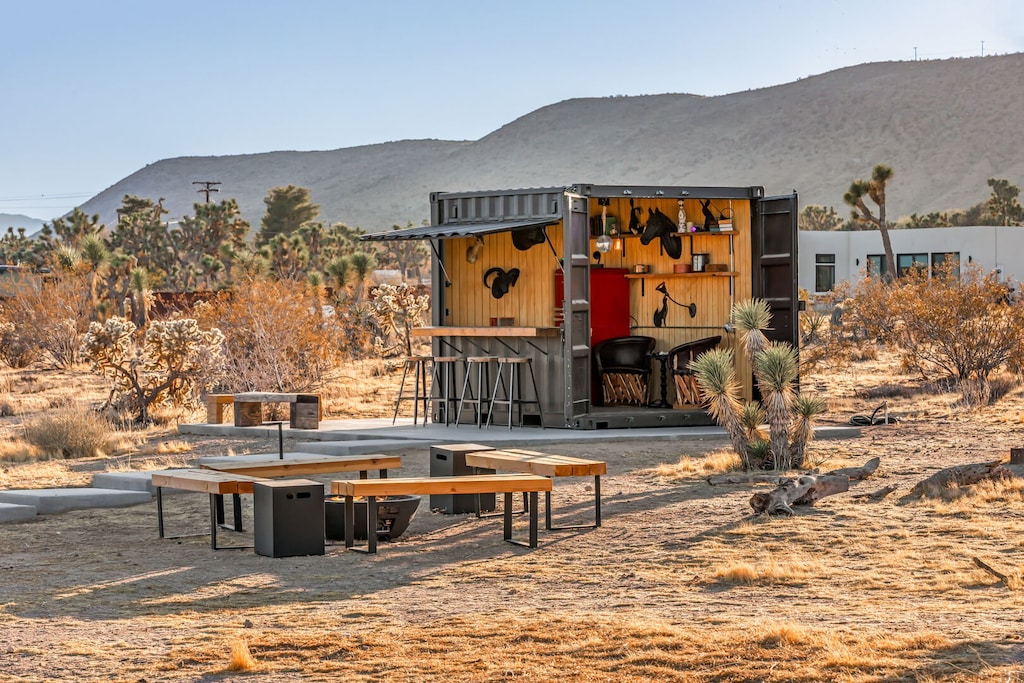Poolside pub and firepit.