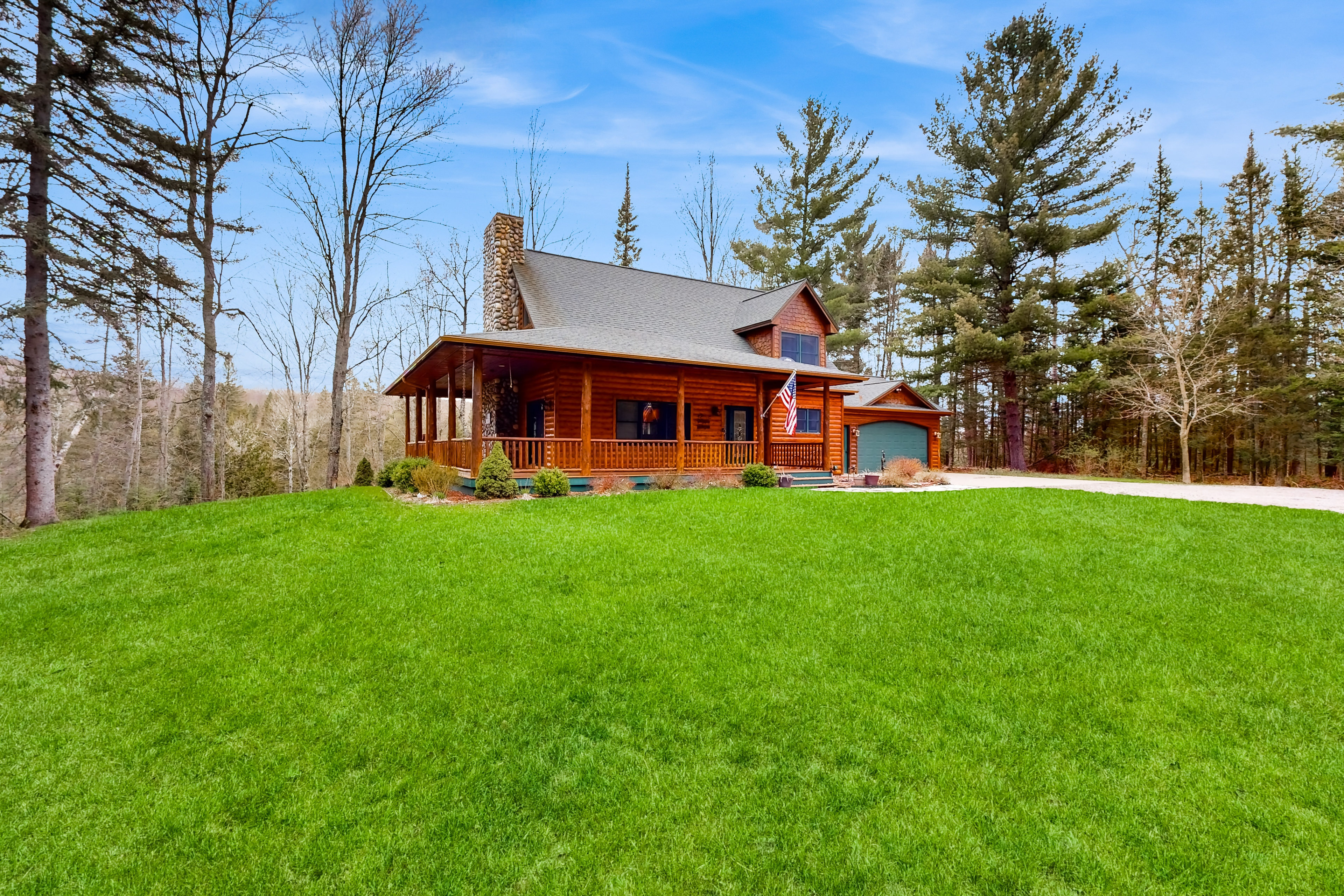 Steps to Sturgeon River! Dog-Friendly Nature Haven