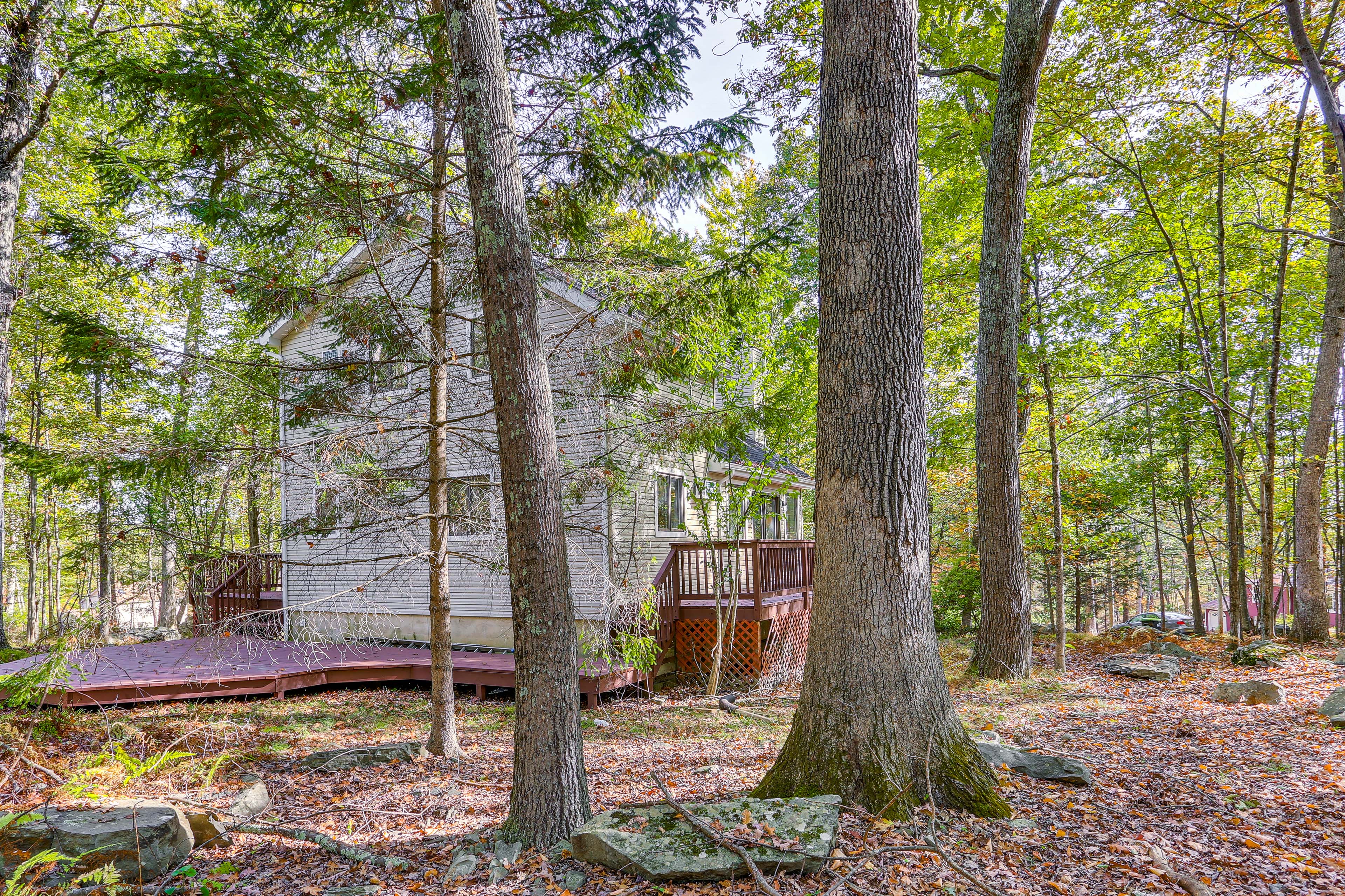 6 Mi to Bushkill Falls: Secluded Home w/ Game Room
