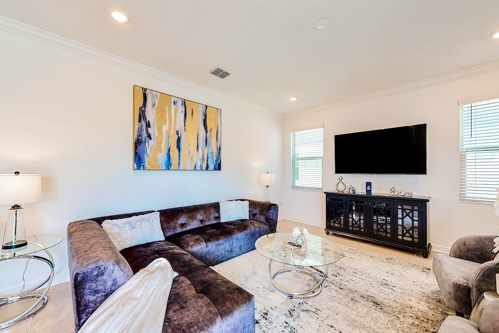Bright & airy living room