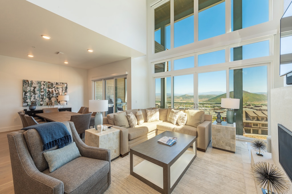 Living room with floor to ceiling windows