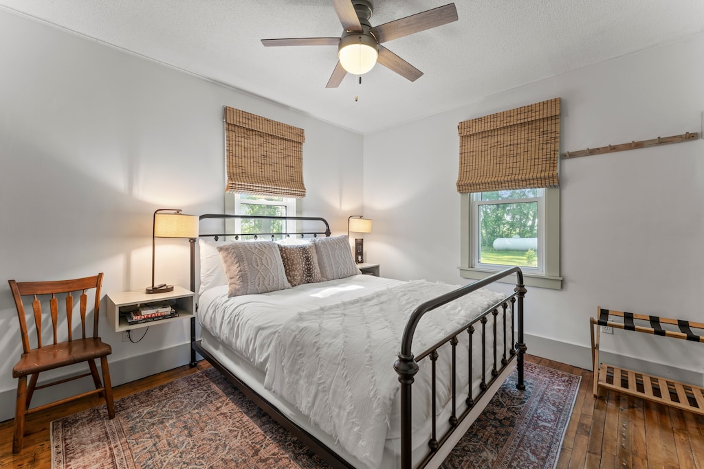 Bedroom 1 on main floor with queen bed