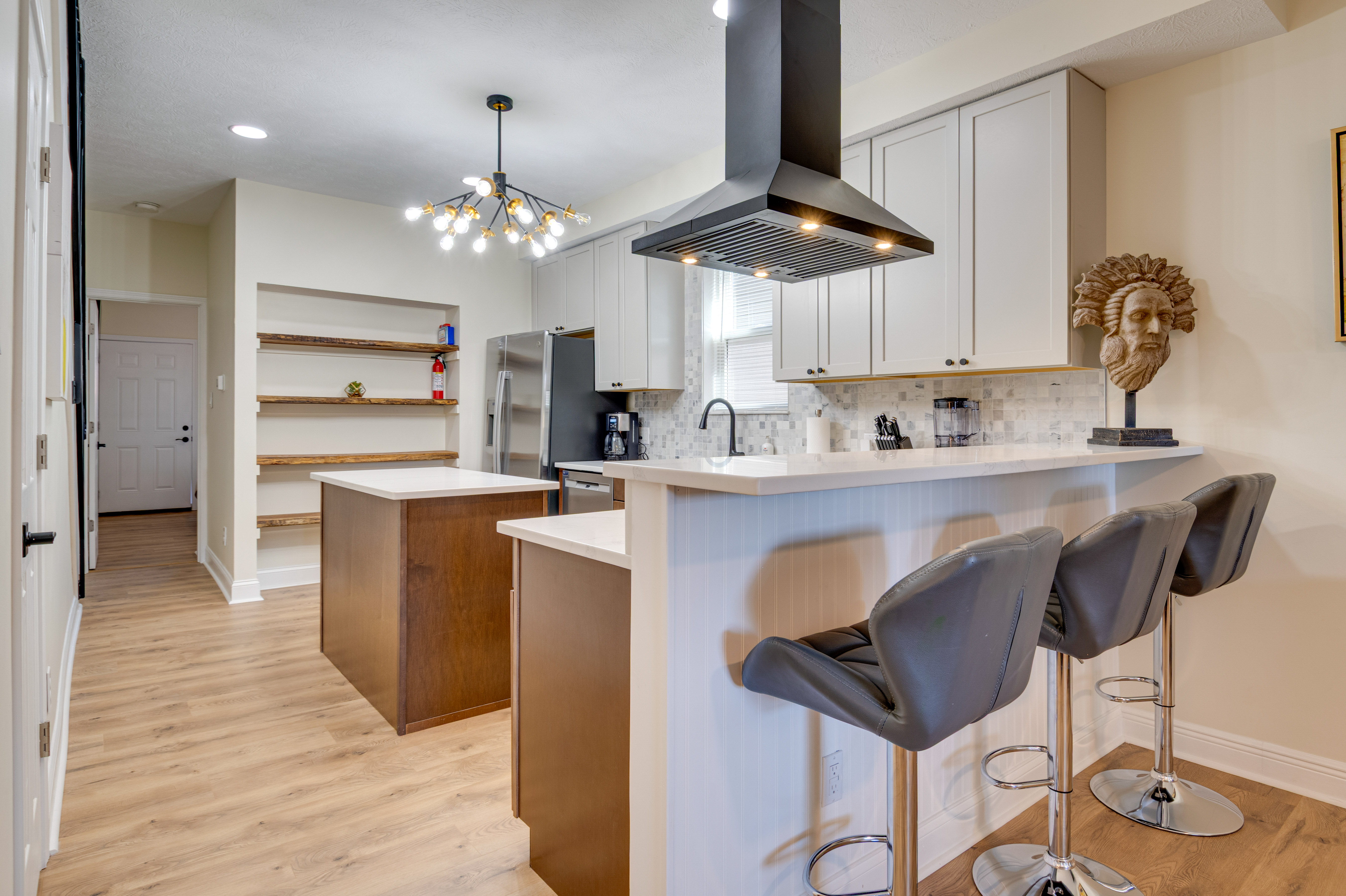 3 Mi to Dtwn Indy: Urban Retreat w/ Outdoor Space