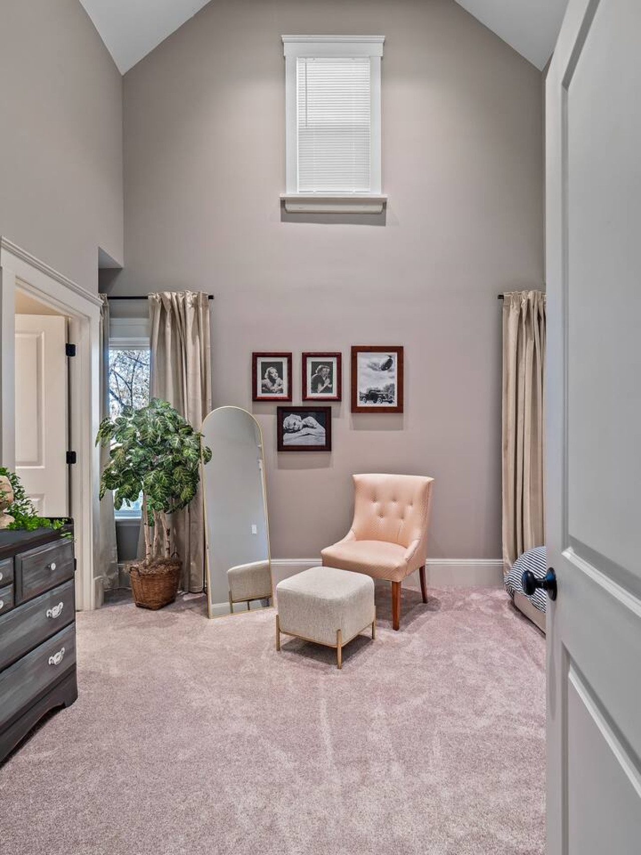 The Cleveland Canvas | Hot Tub | Sleeps 12