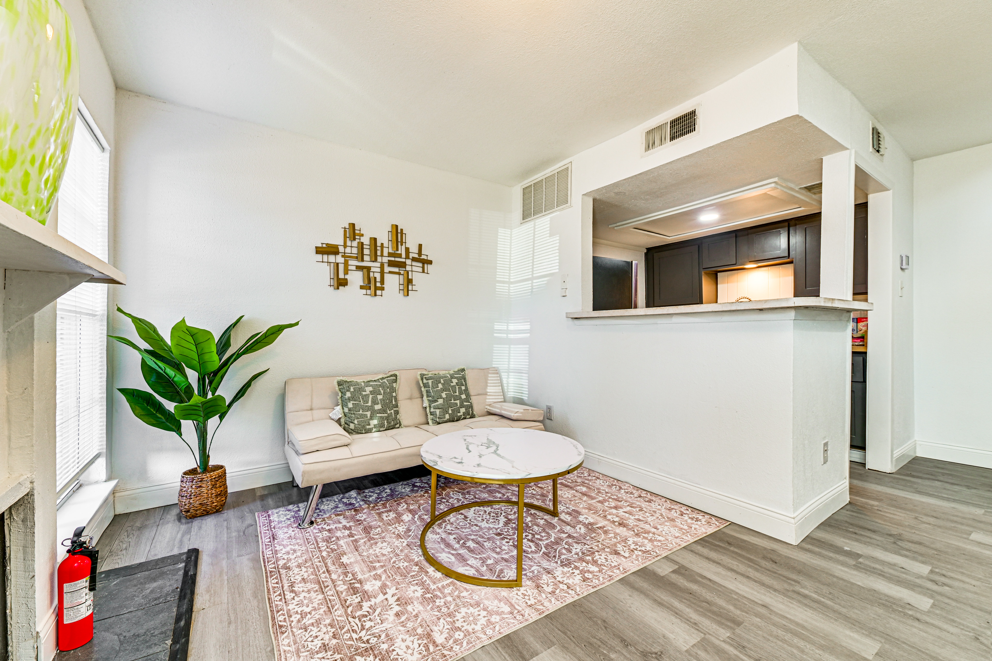 Loft-Style Condo in Vickery Midtown: 3 Mi to SMU!