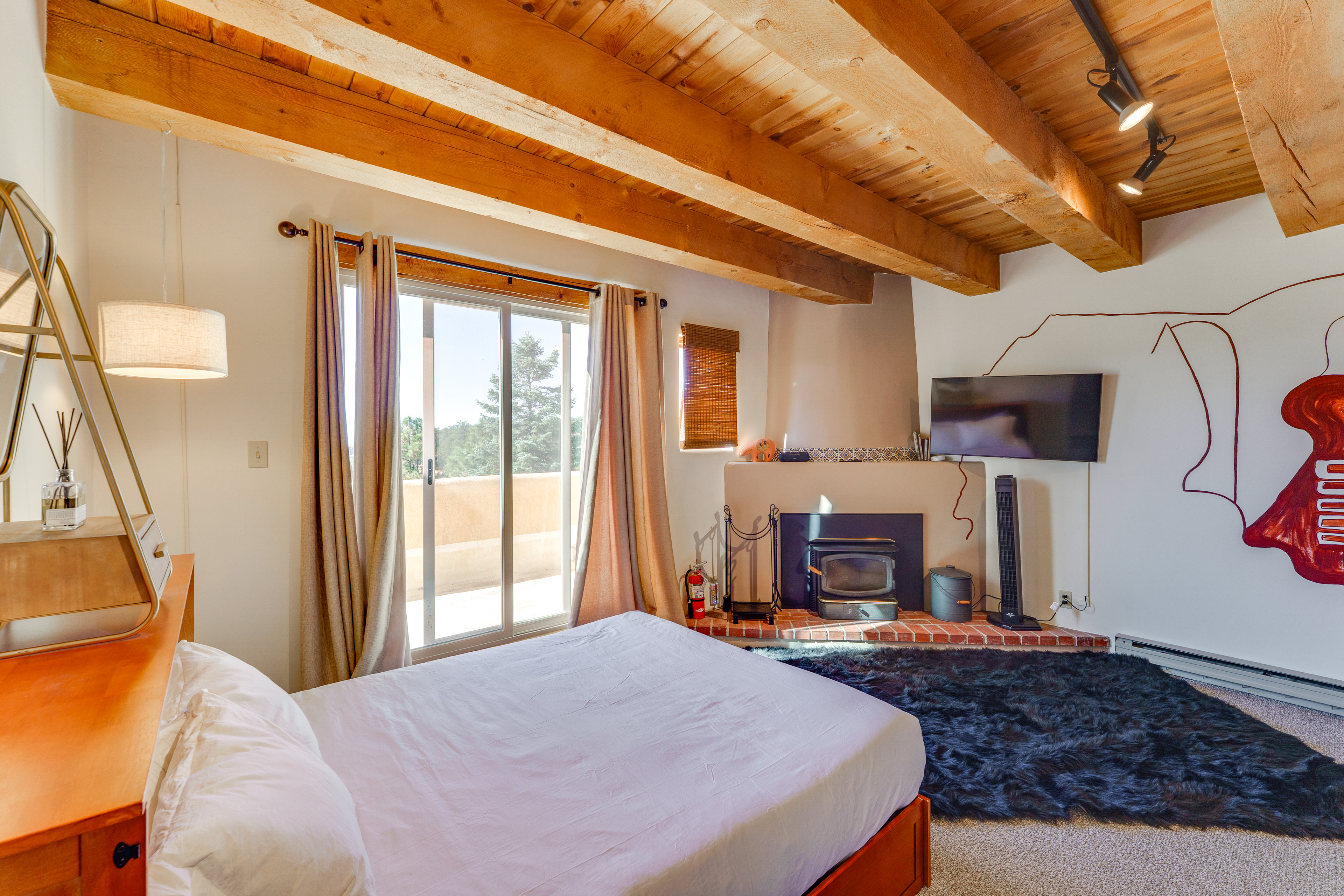 Ski, Hike & Fish! Beautiful Retreat Near Taos