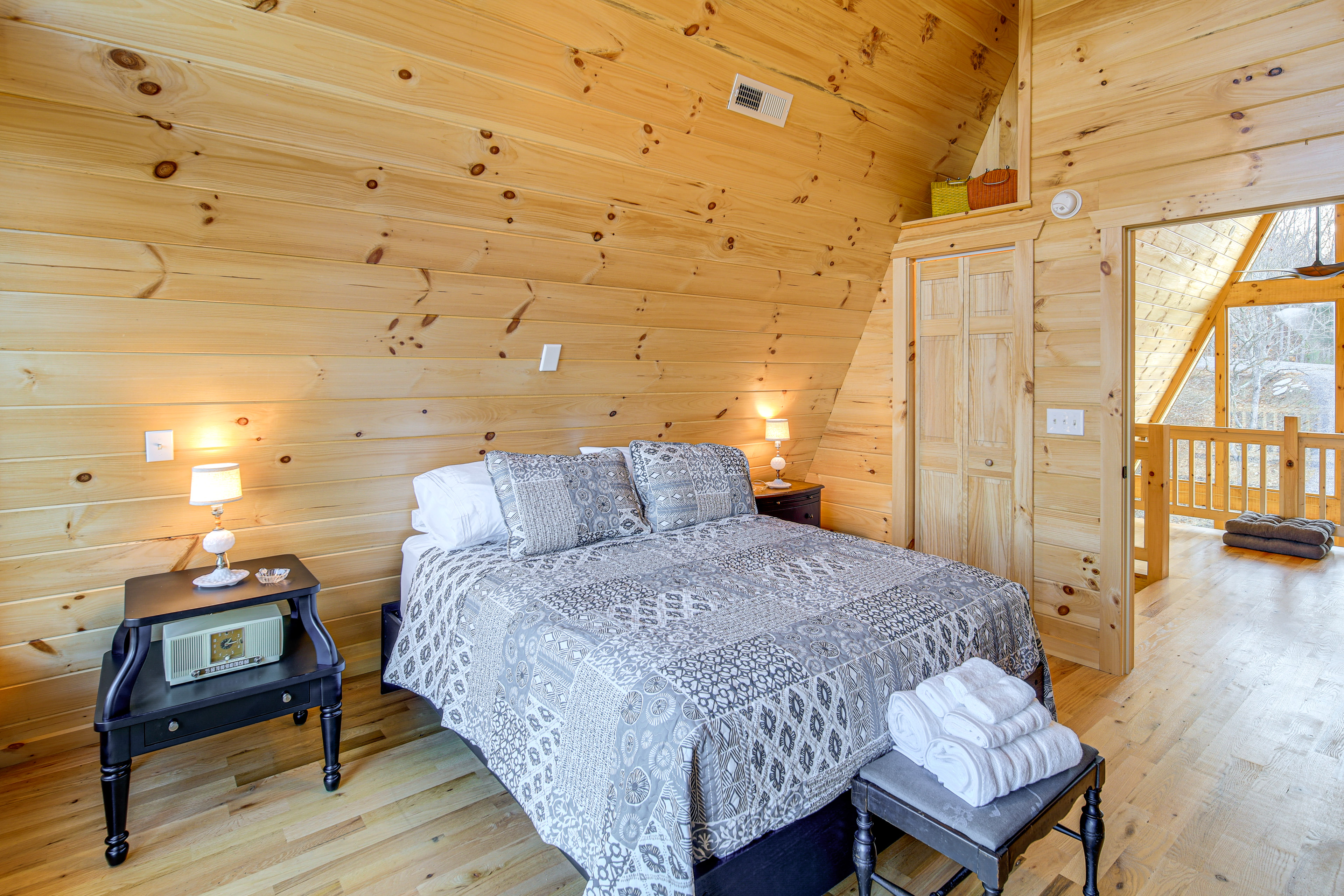 Steps to State Park! A-Frame Cabin in Piney Creek