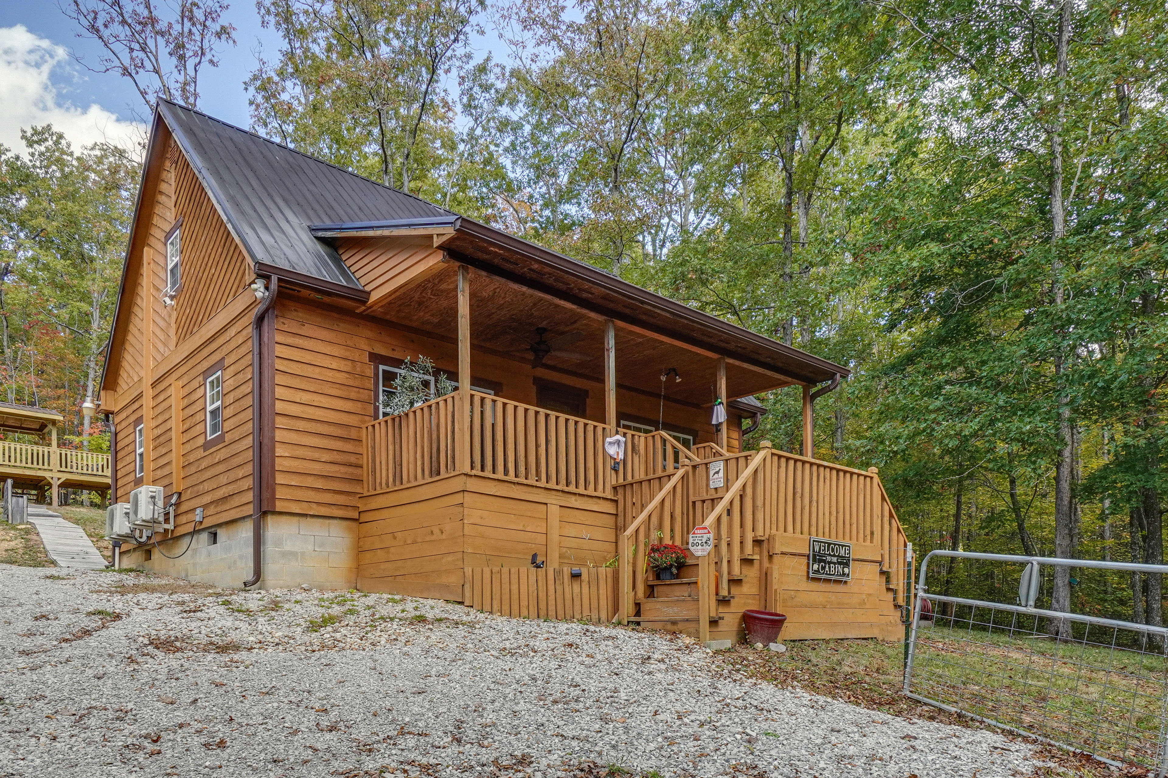 ~ 5 Mi to Scenic Hikes: Oneida Cabin on 5+ Acres