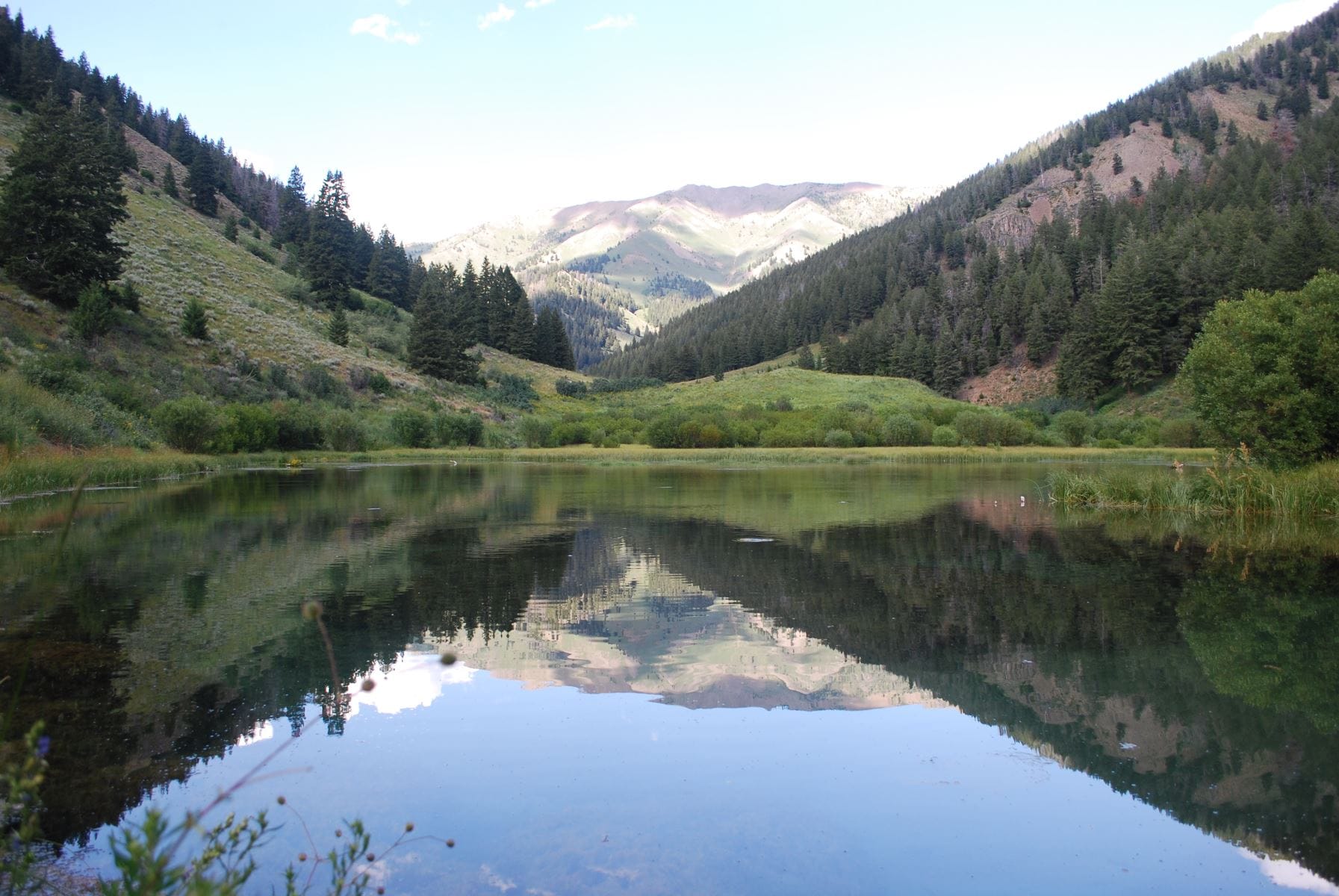 Alpine lakes for swimming and fishing Alpine lakes for swimming and fishing