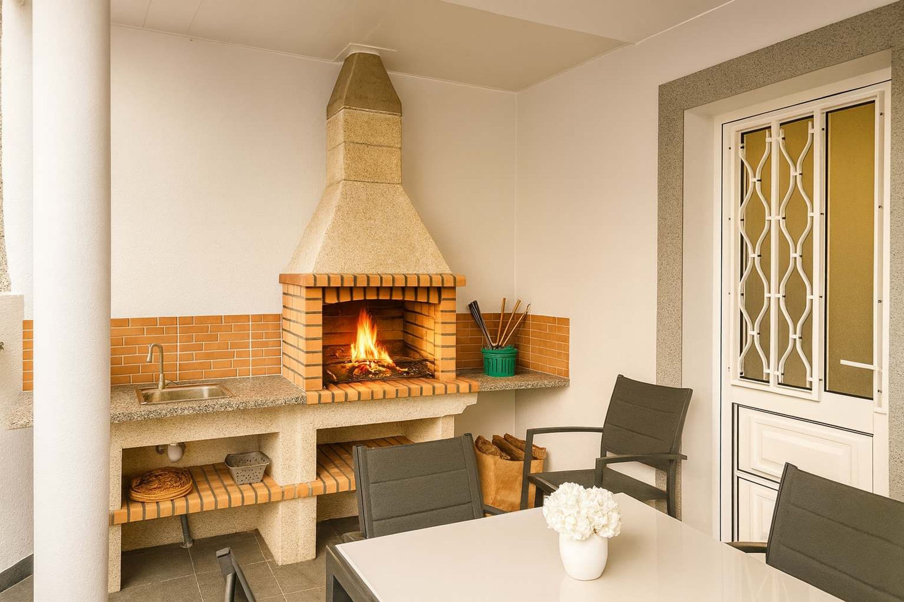 Armando House Ocean View