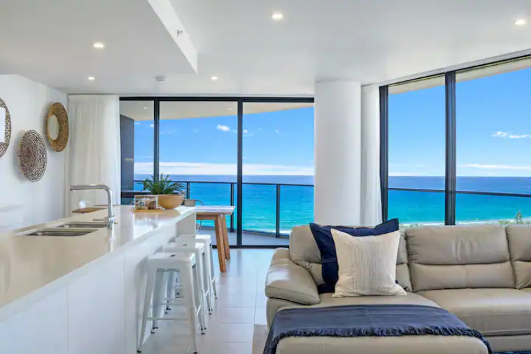 BEACH FRONT HAVEN @ Oracle Level 14