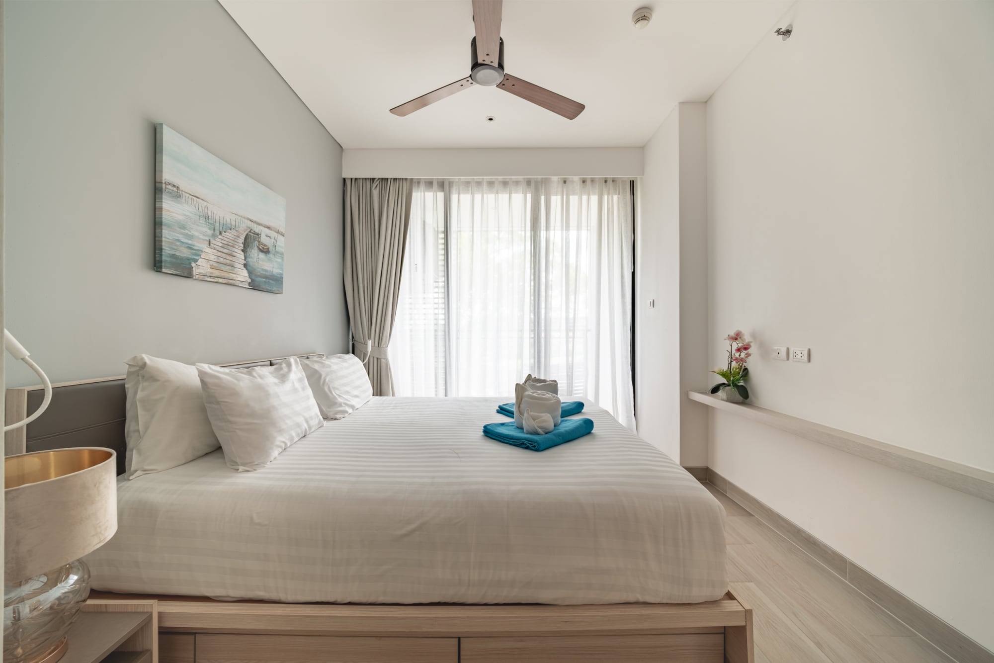 Cassia Residences 2BR apartment Lake&Road view by NLA