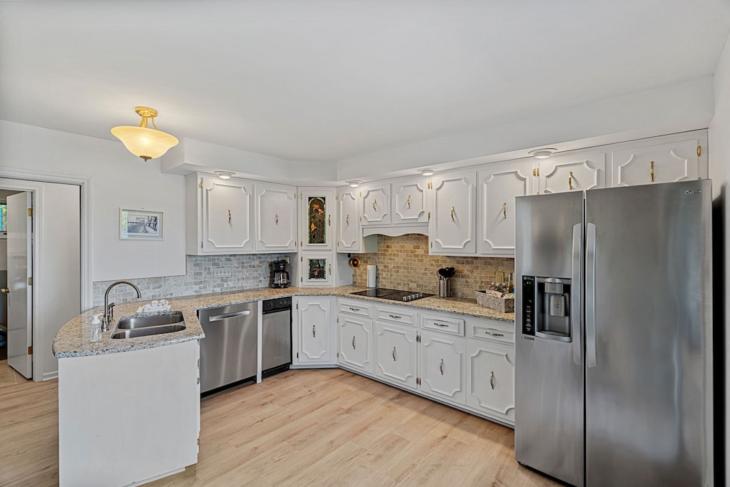 Fully stocked kitchen to prep all your group meals.