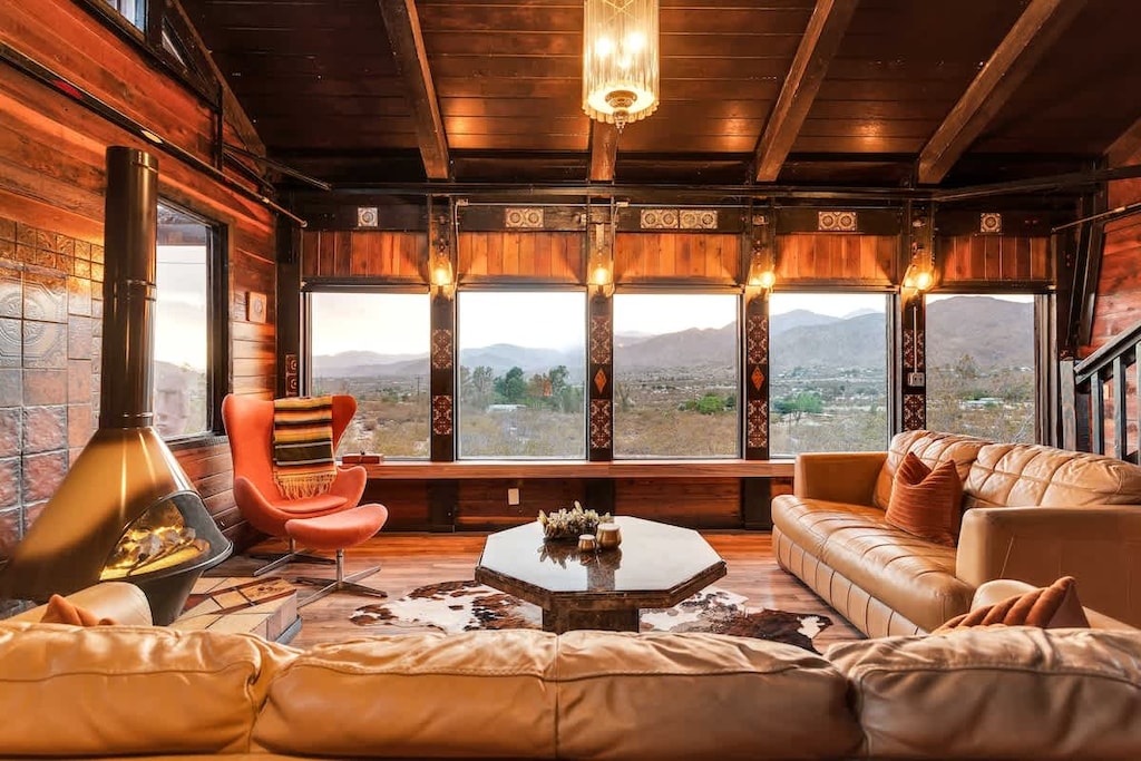 Stunning mountain views via the wall to wall windows