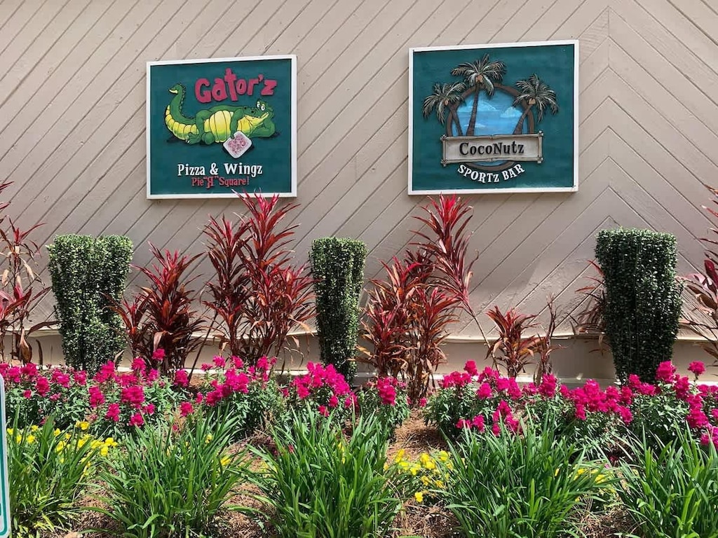 2 Restaurants at Conference Center