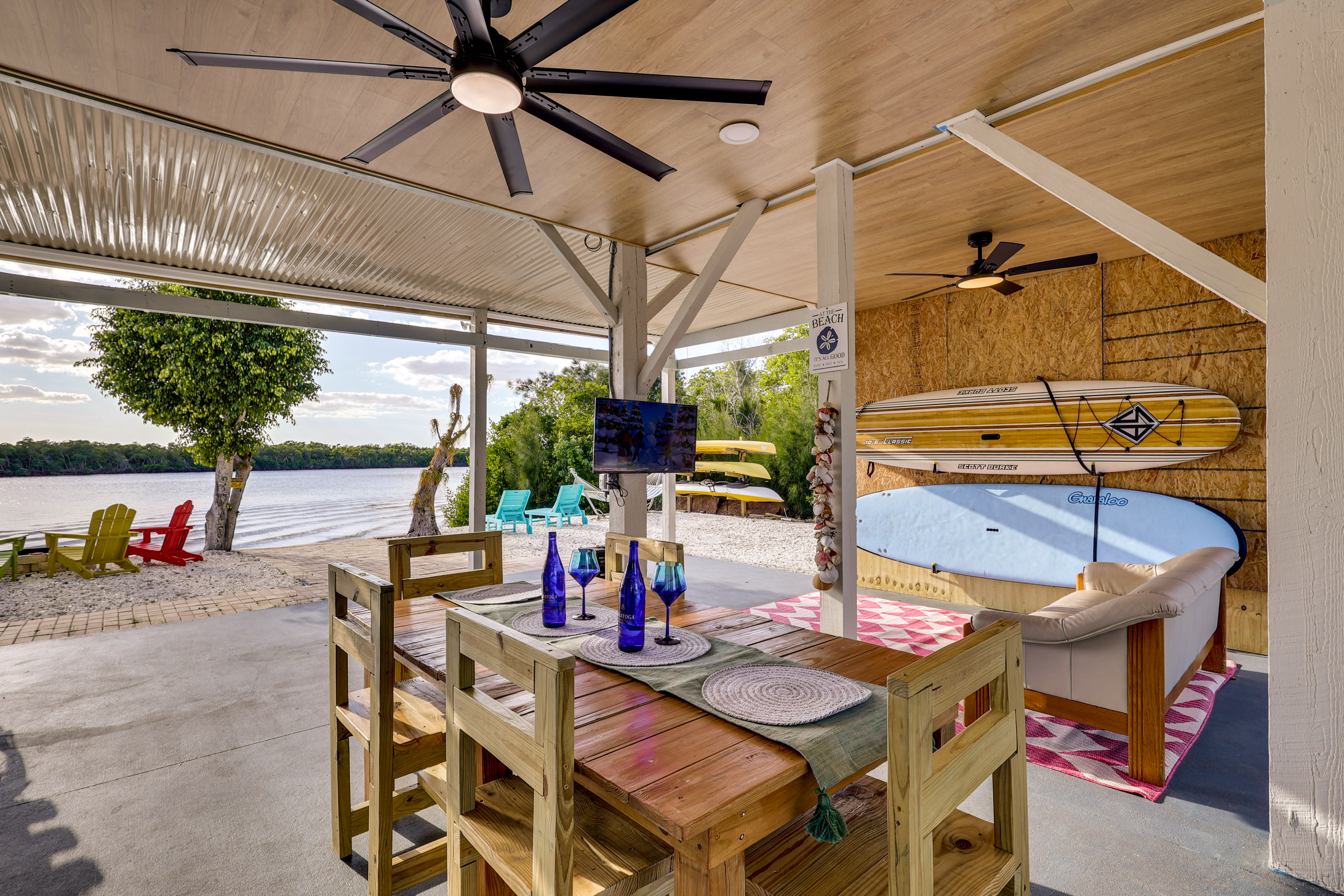 Private Beach: ’Hidden Shack By the Bay’ in Ruskin - Home Rental in Ruskin
