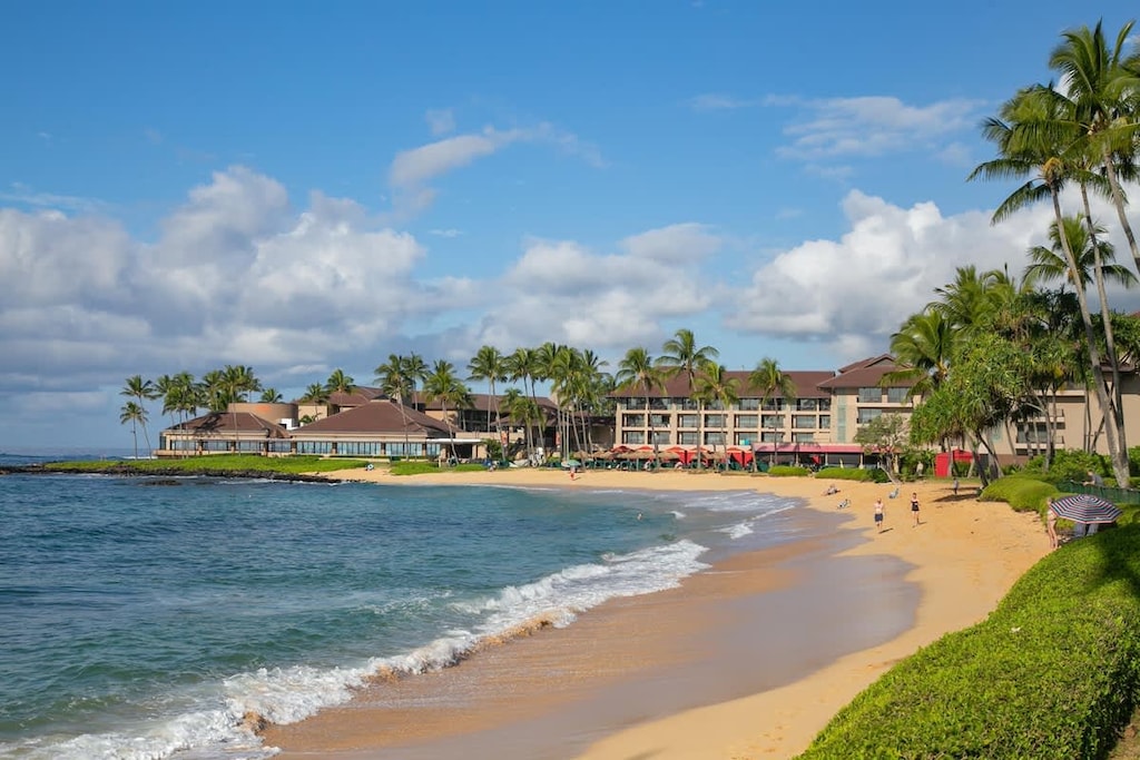 Walk to the Sheraton for Dinner