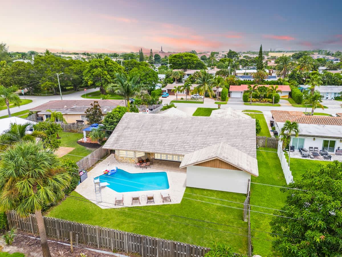 Ventur Serenity  Heated Pool, Slide & Fireplace