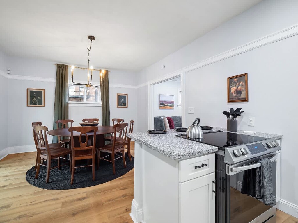 Gourmet cooking, refined dining. A perfect harmony of luxury and style.