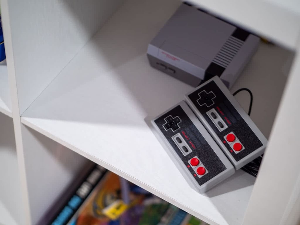 Enjoy retro gaming fun  Nostalgic console with classic games for everyone to play!