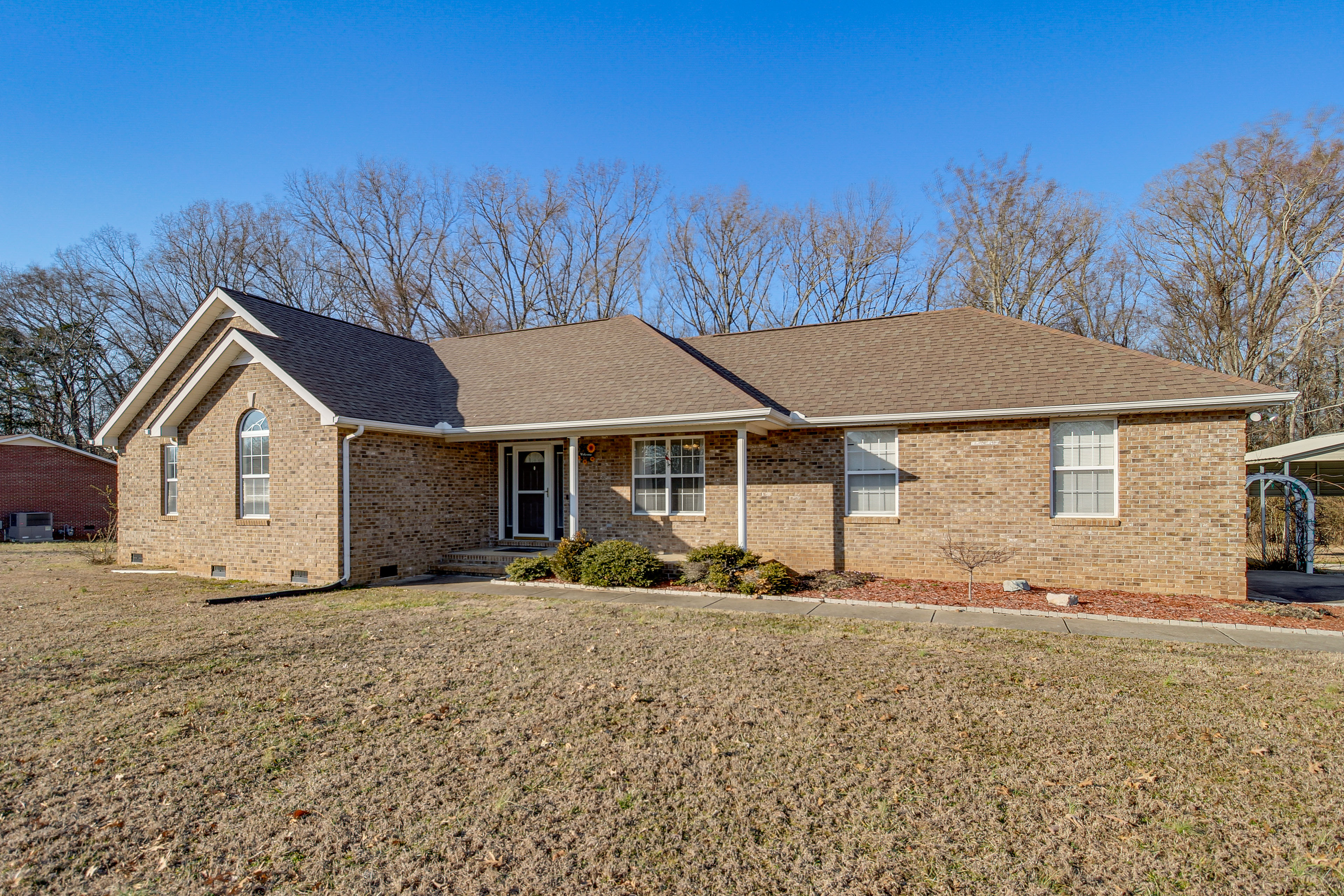 Near Tims Ford Lake: Peaceful Retreat w/ Patio