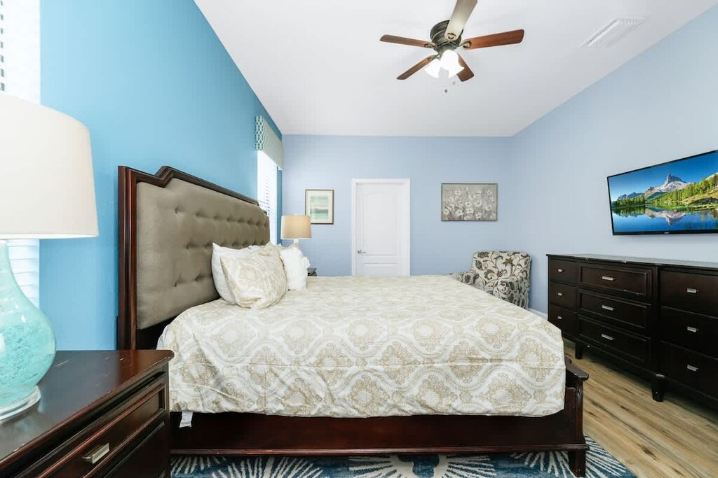 Rest easy in cozy bedrooms featuring hotel-quality linens, soft duvets, and a clean, relaxing atmosphere.