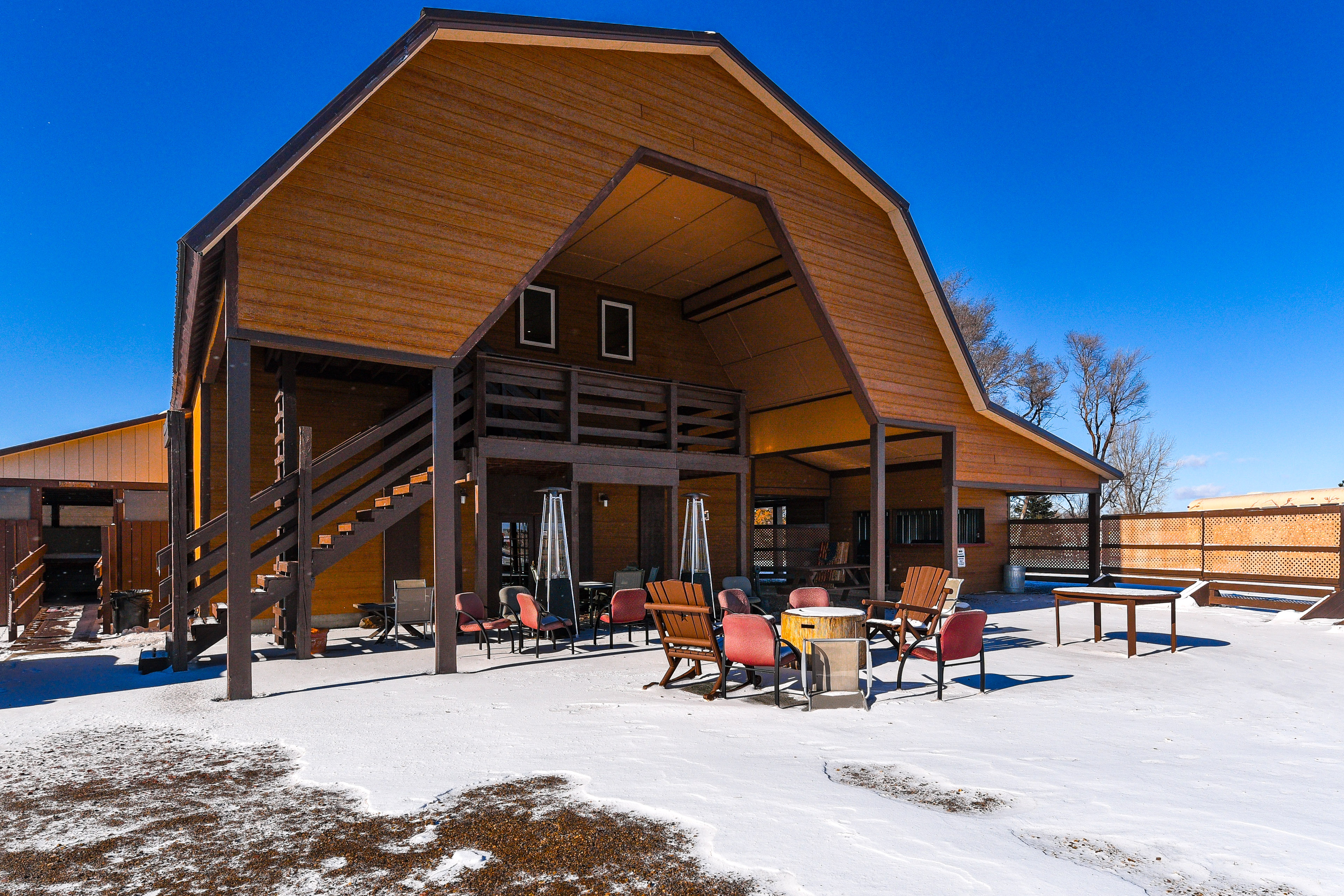 Hot Tub, Fire Pit! Massive Mt Vernon Hunting Lodge
