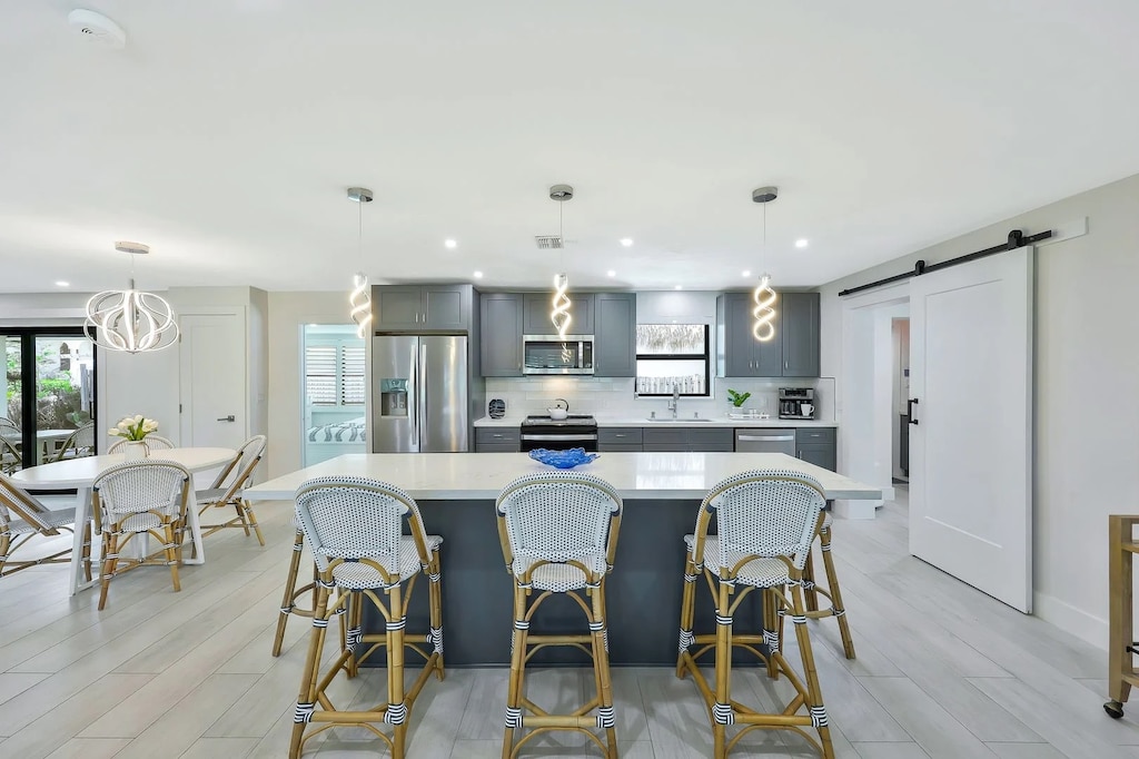 Kitchen & Island Seating
