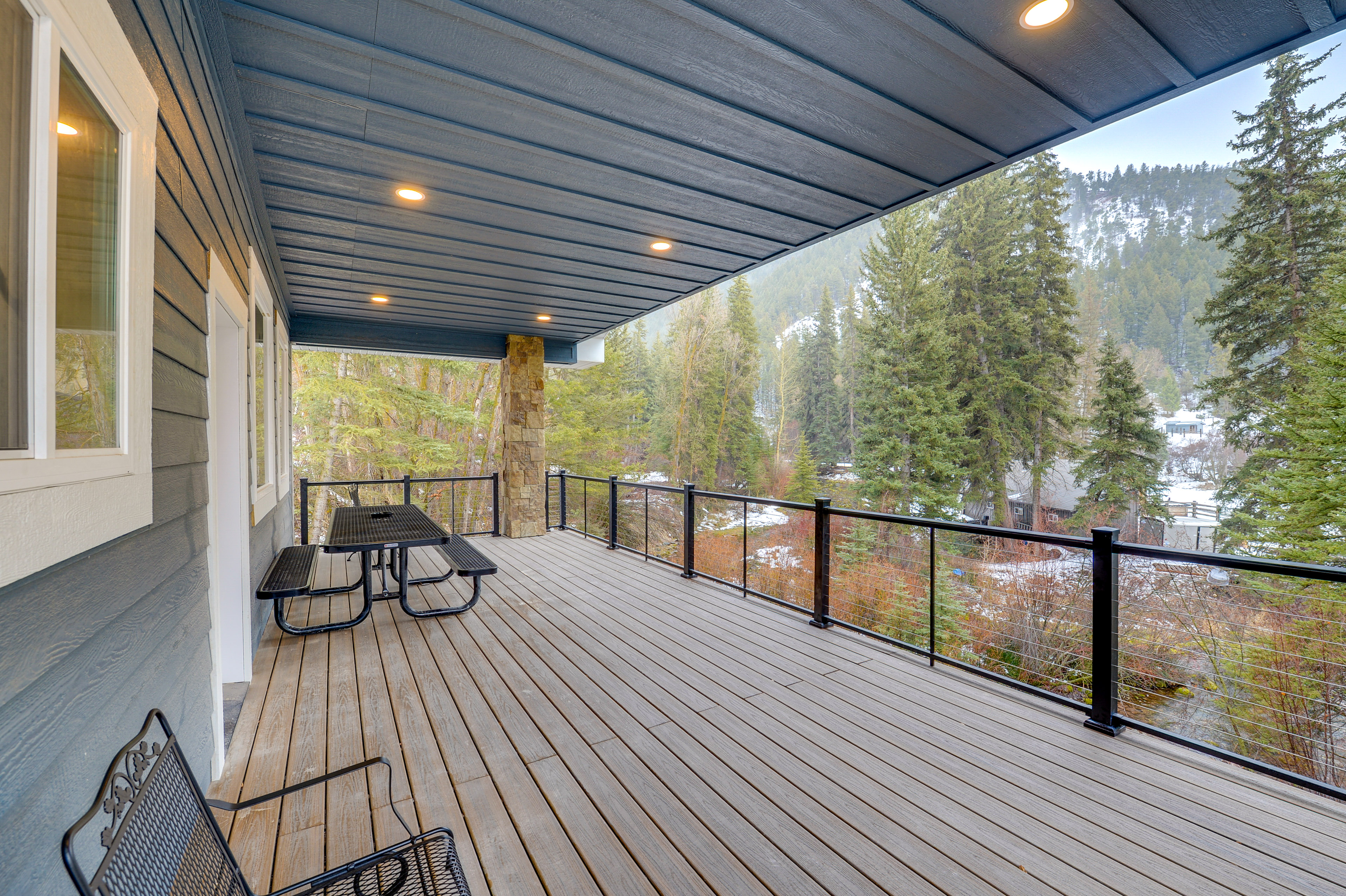 Mountain Retreat By the River: Star Valley Getaway