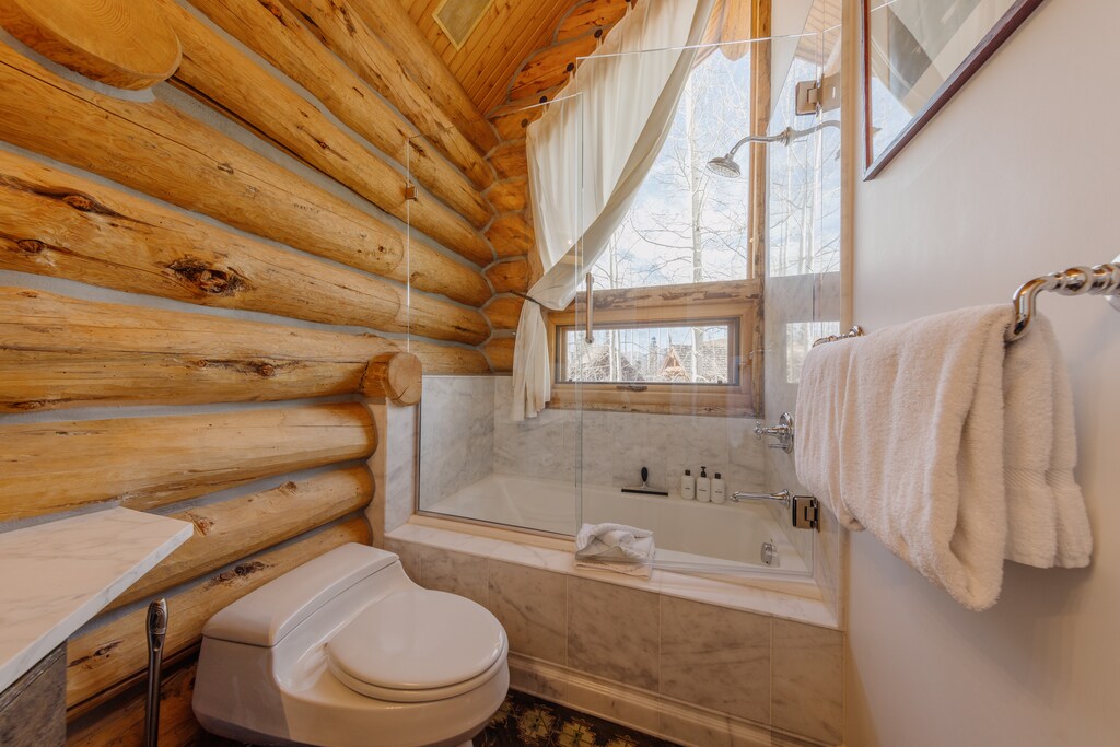 Guest House Bathroom