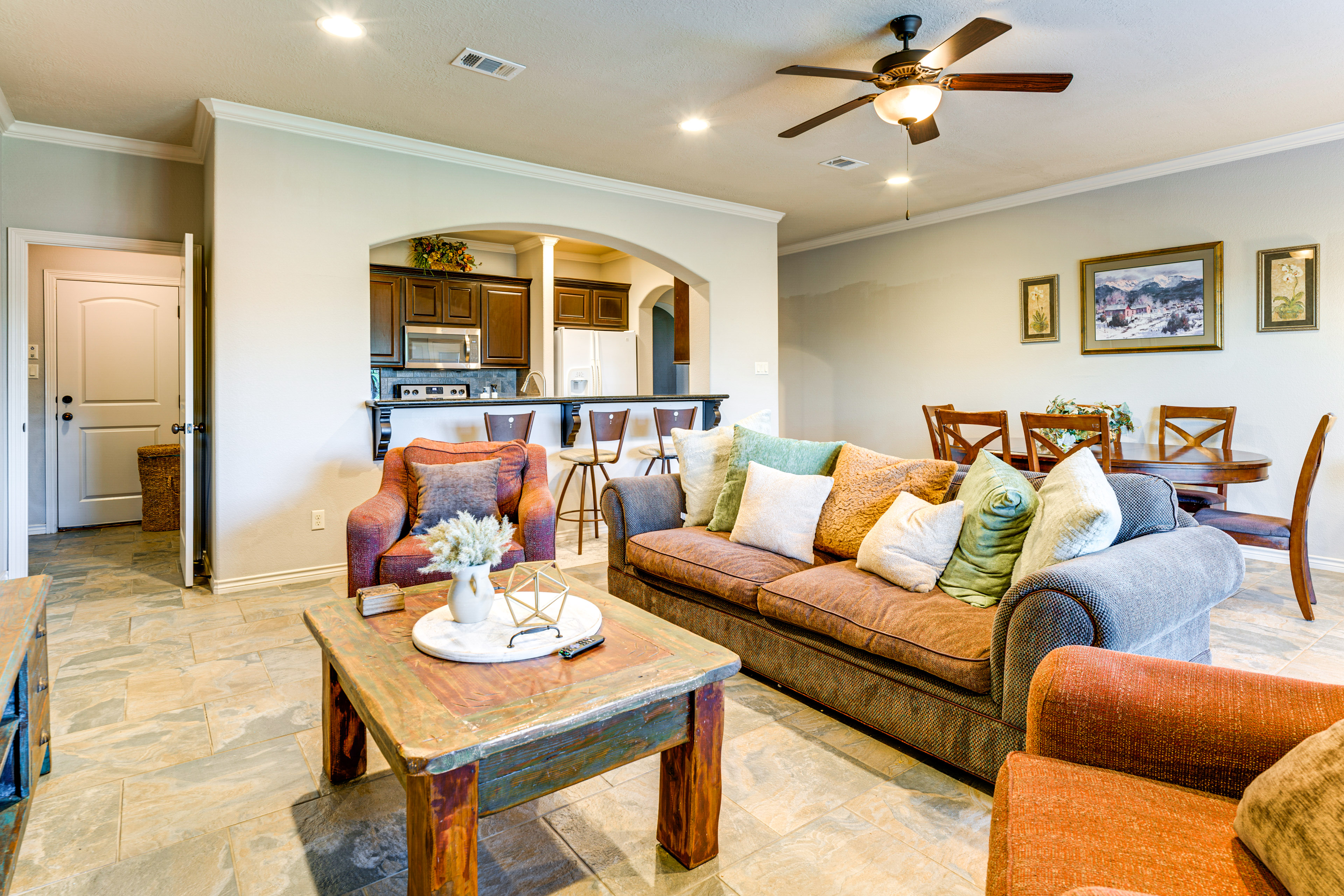 Spacious & Family-Friendly! TAMU Townhome w/ Yard
