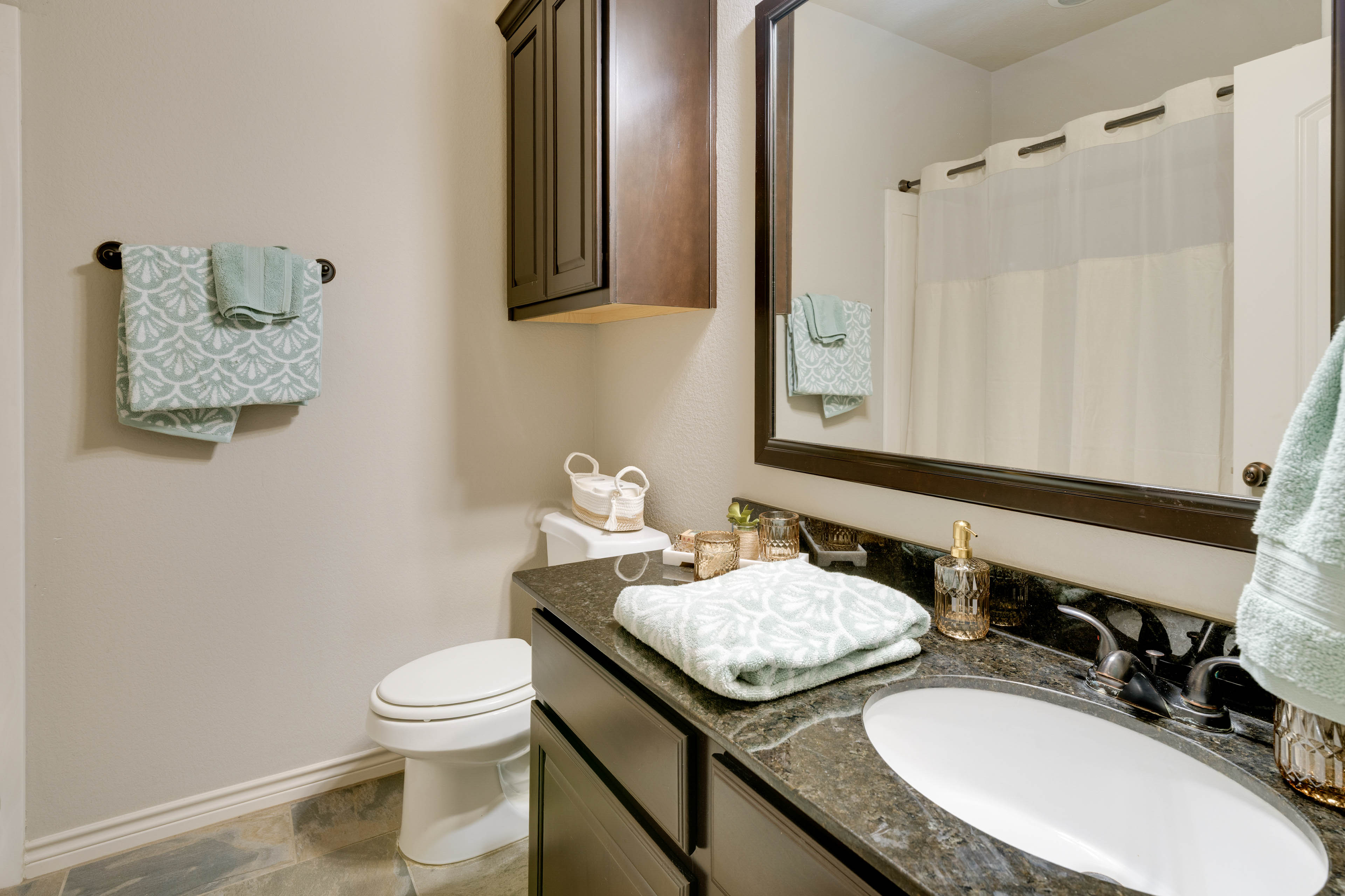 Spacious & Family-Friendly! TAMU Townhome w/ Yard