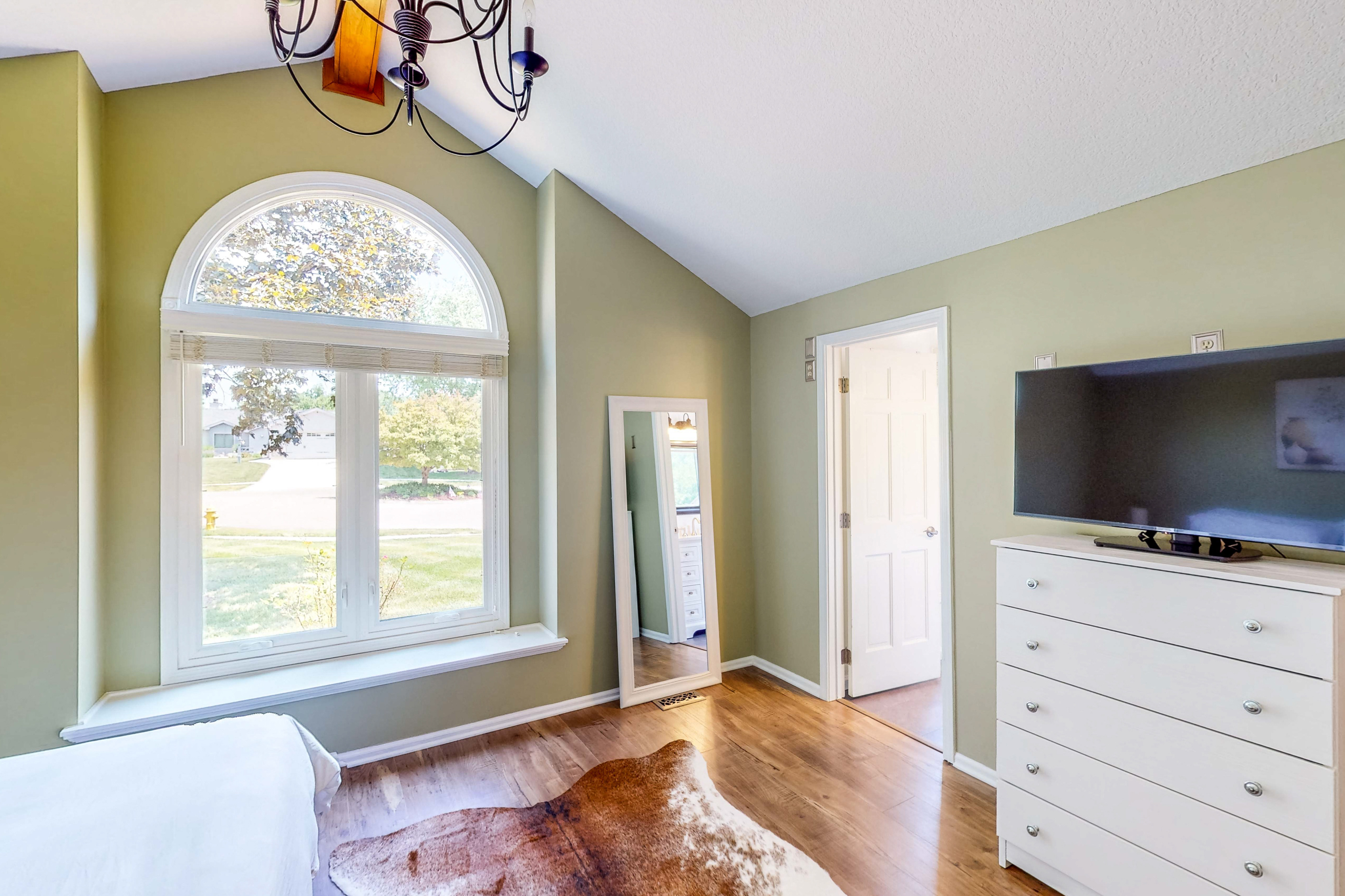 3BR Dog-Friendly Quiet Home w/ Fire Pit