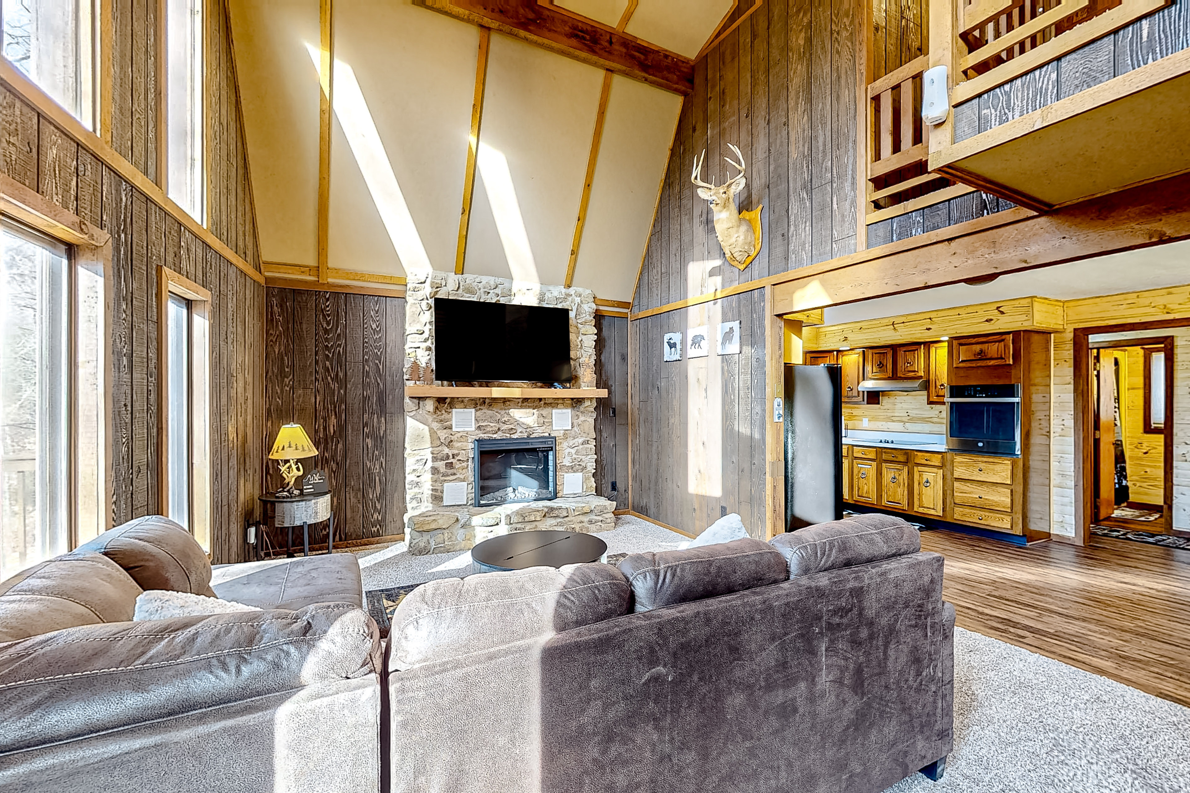 12 Mi to Downtown: Hot Tub, Fire Pit Game Room!