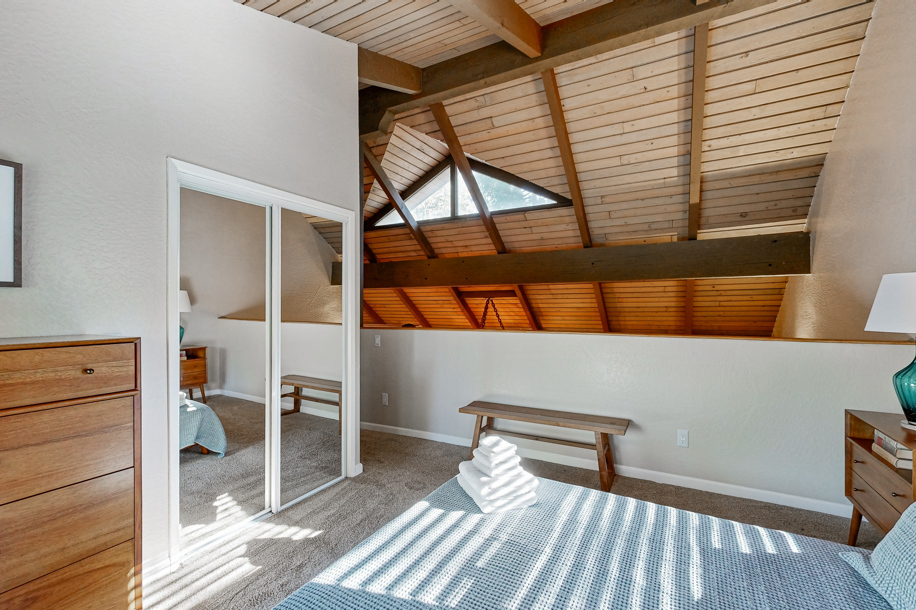 2BR Home w/ Fireplace, Deck & BBQ