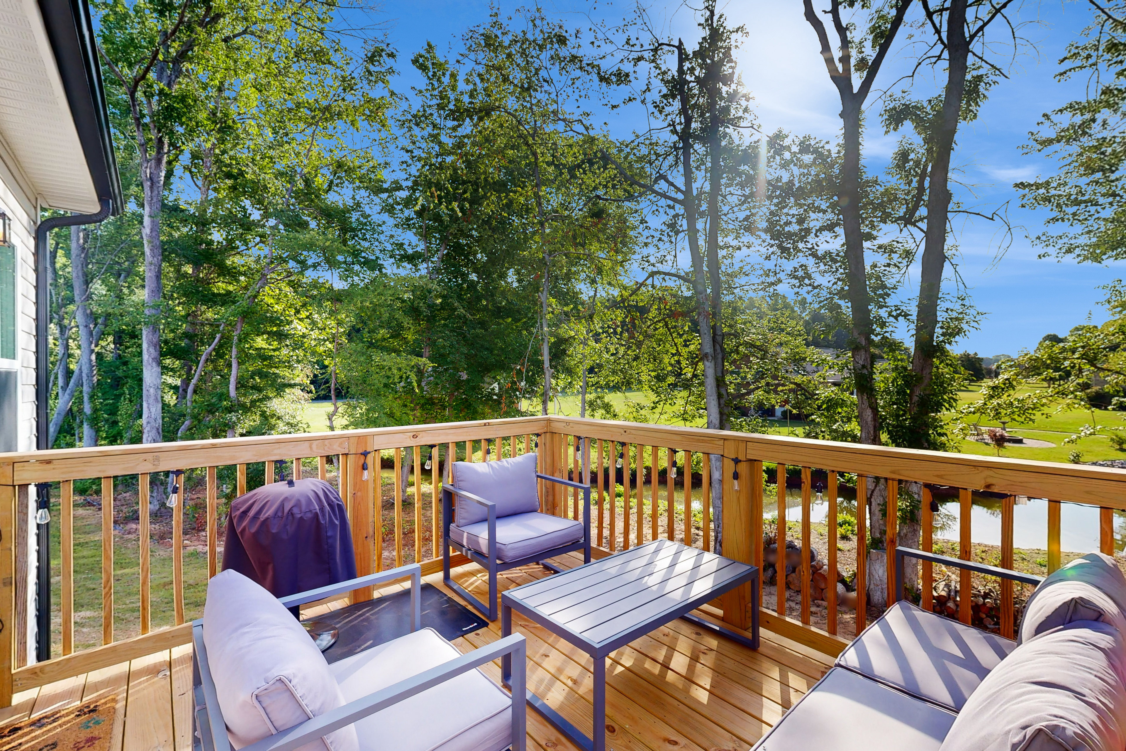 Private Dock! Lakefront Family Escape in Salisbury