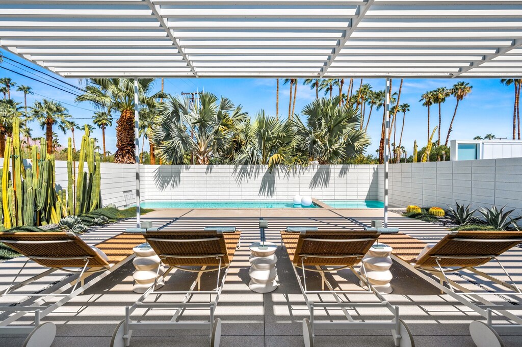 Pool Deck