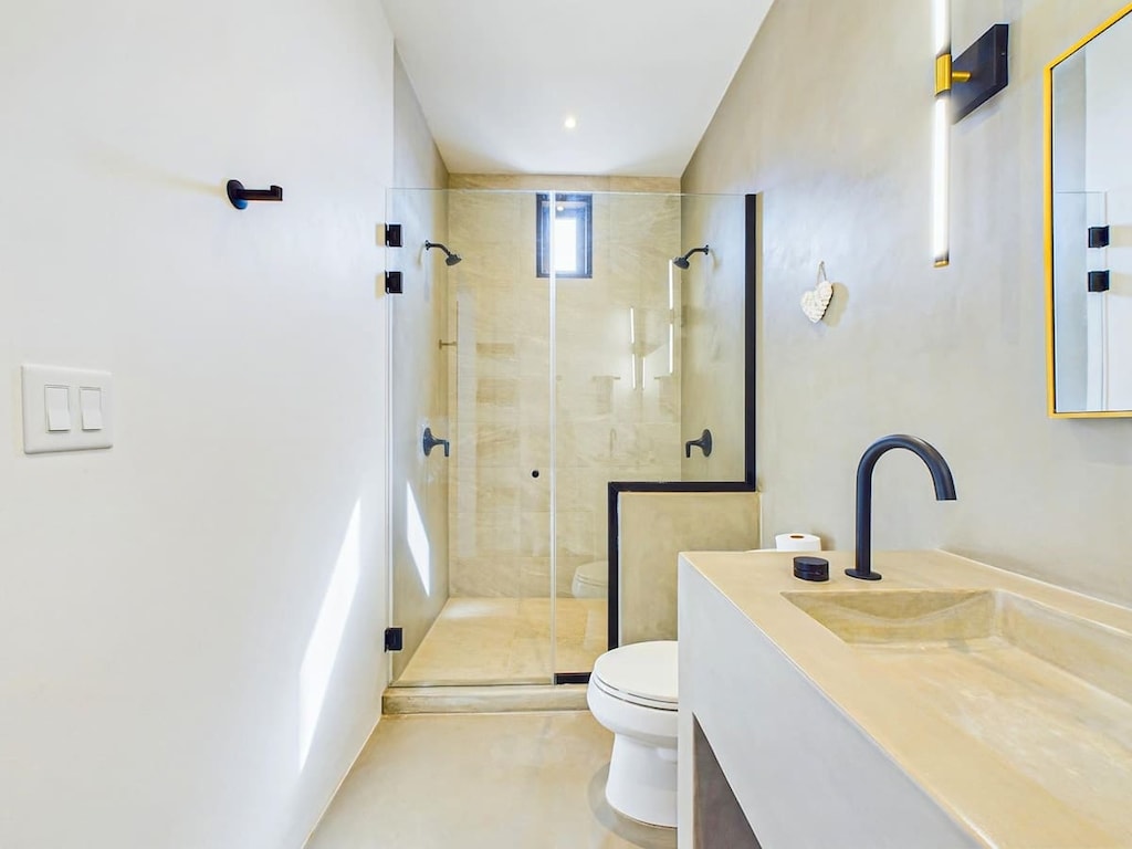 Full private bathroom