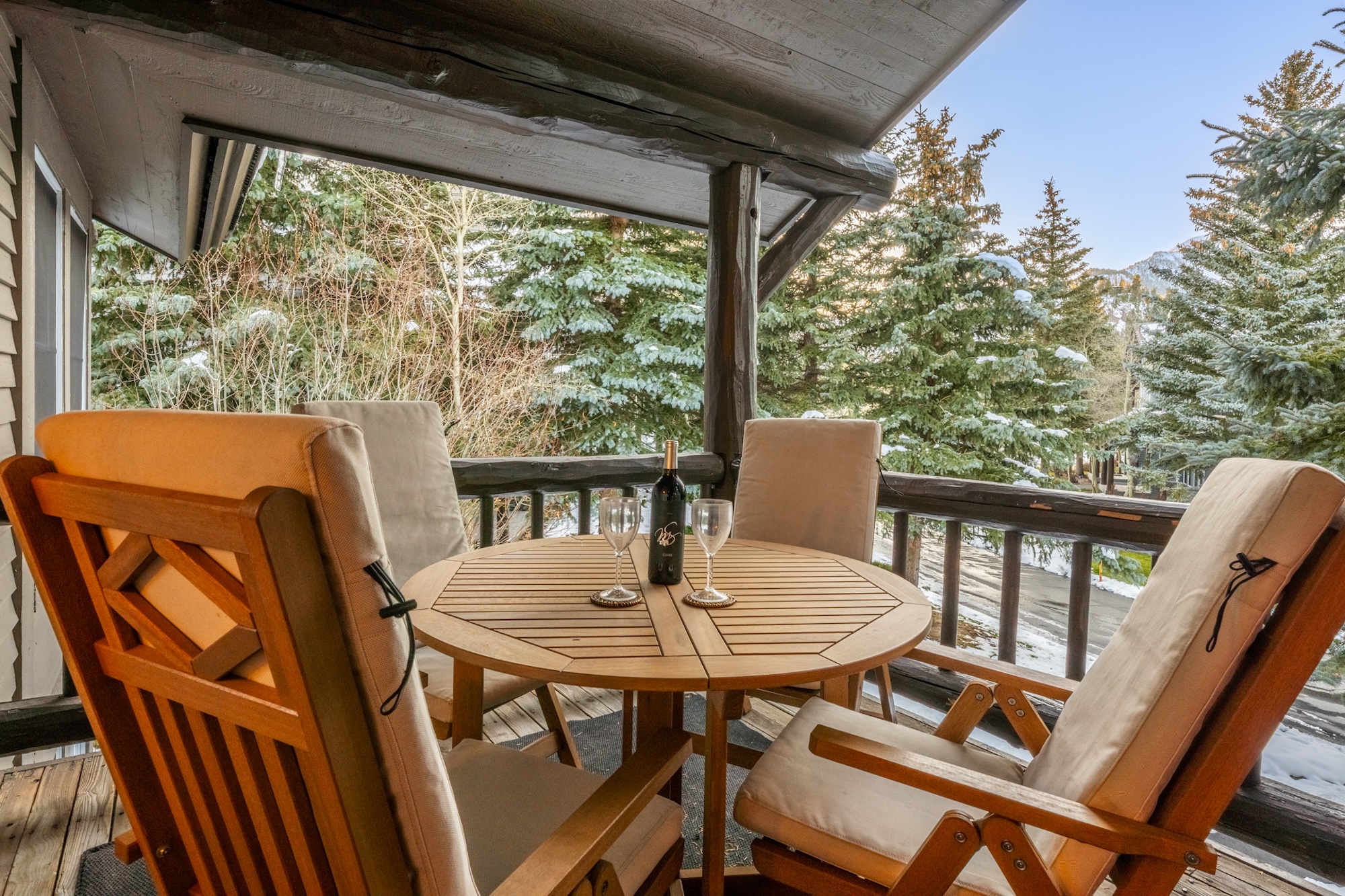 Snowcreek V 870 - Mountain Views!