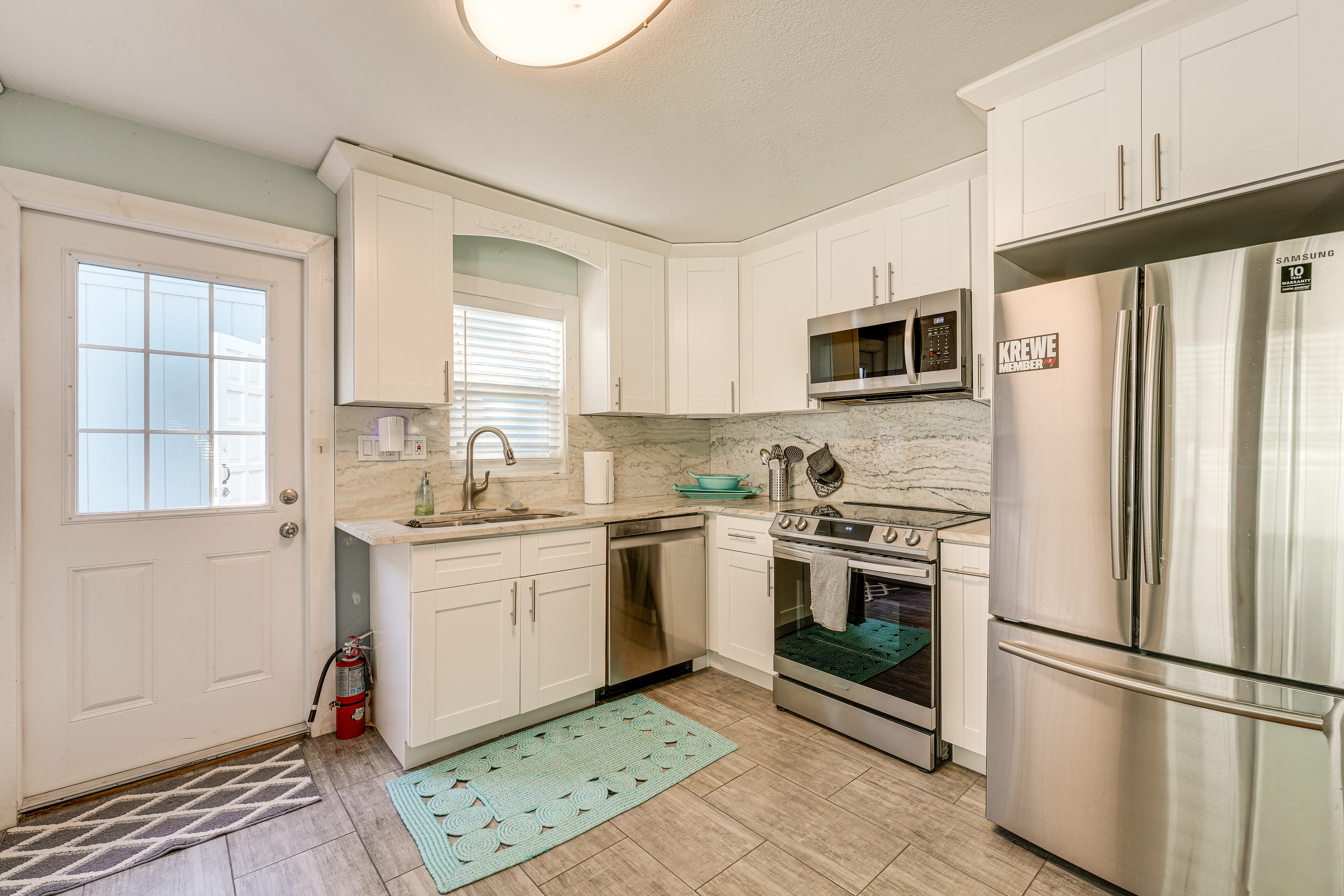 6 Mi to Raymond James Stadium: Tampa Retreat!