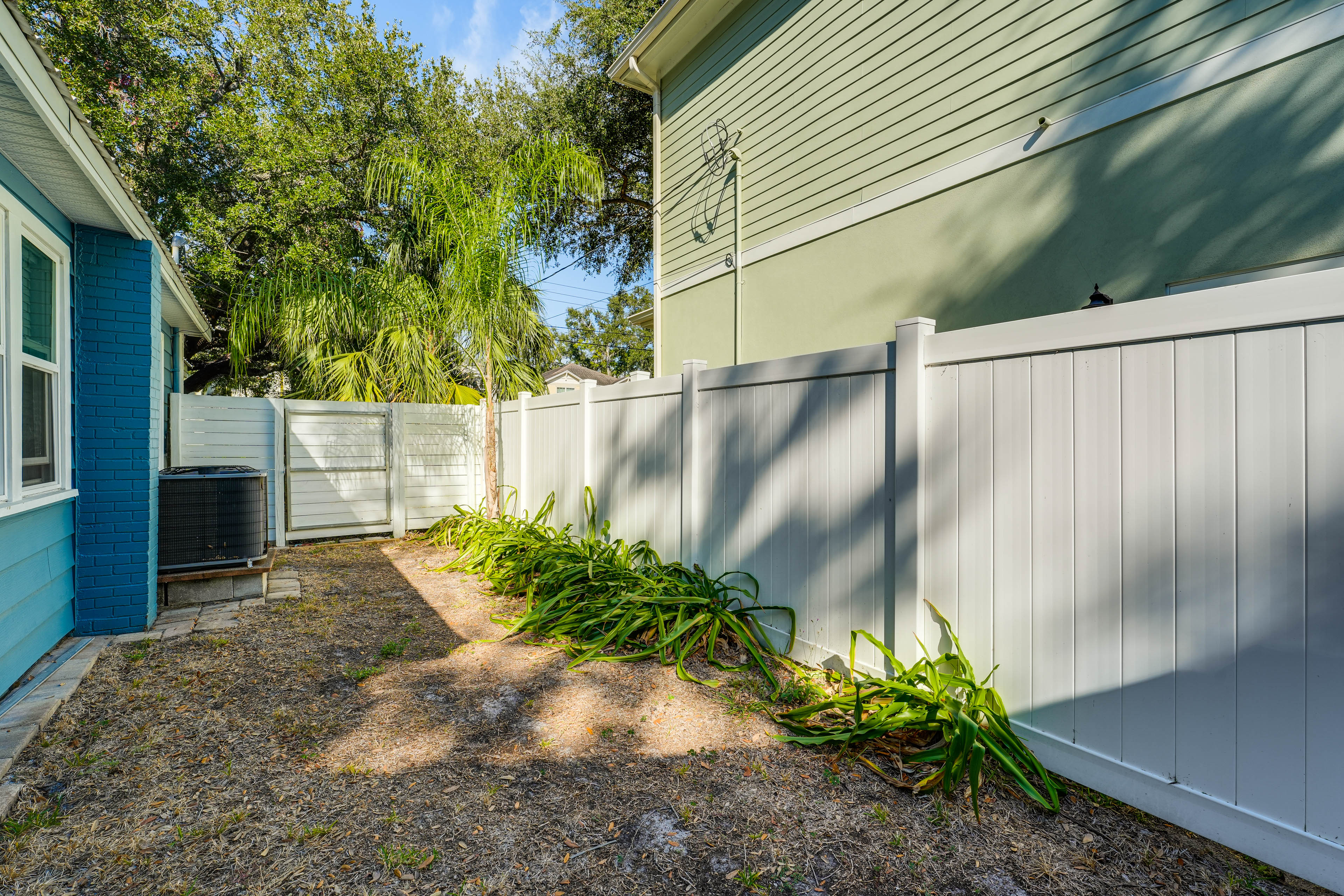 6 Mi to Raymond James Stadium: Tampa Retreat!