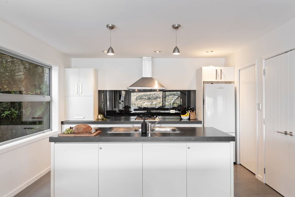 DO NOT BOOK - TEST PROPERTY