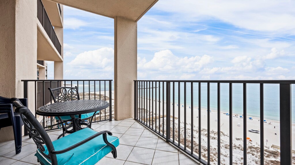 10-web-or-mls-Phoenix East 1205 19