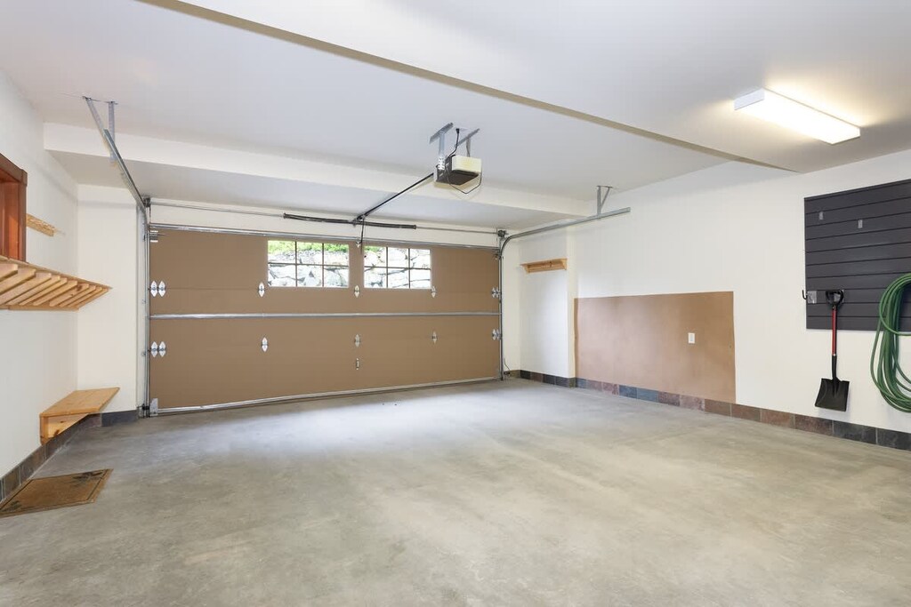 - Spacious private garage with plenty of room for gear  
- Perfect for ski storage or keeping your car snow-free  
- Convenient access straight into your mountain retreat  