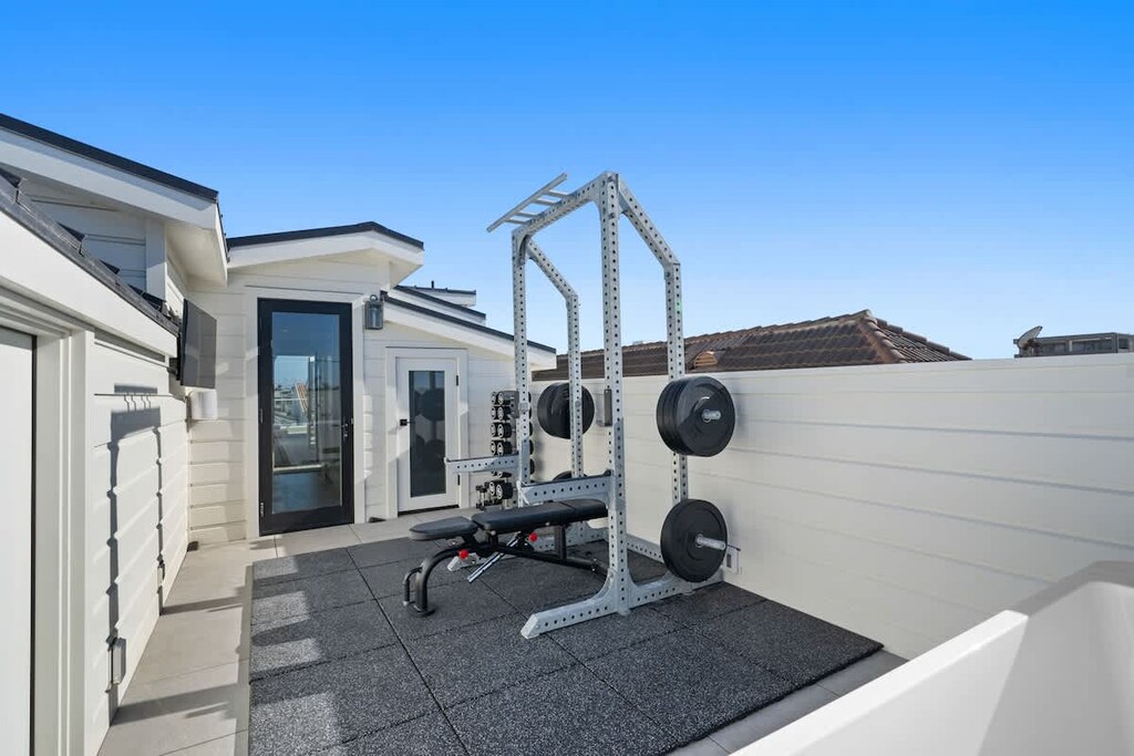 Second rooftop deck