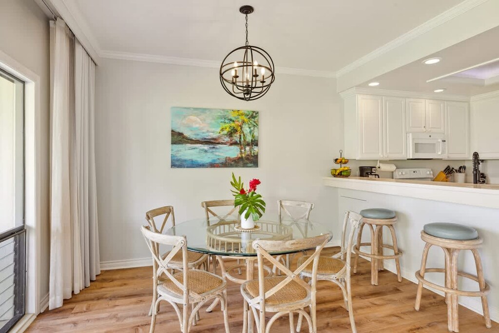 Dining Room & Kitchen