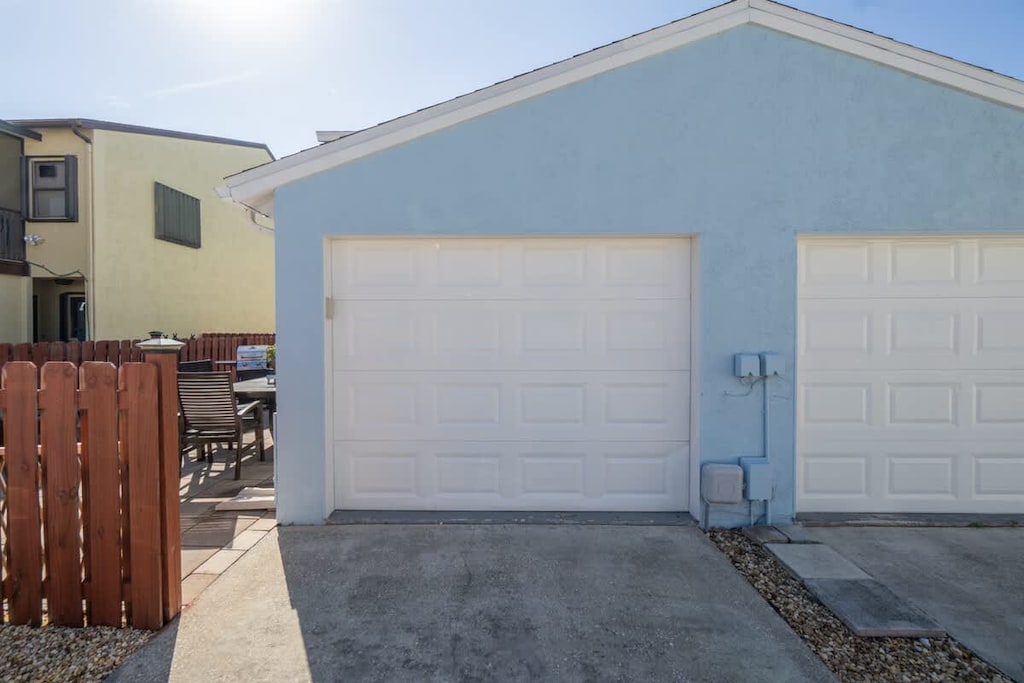 Garage Filled w/ Beach Toys!